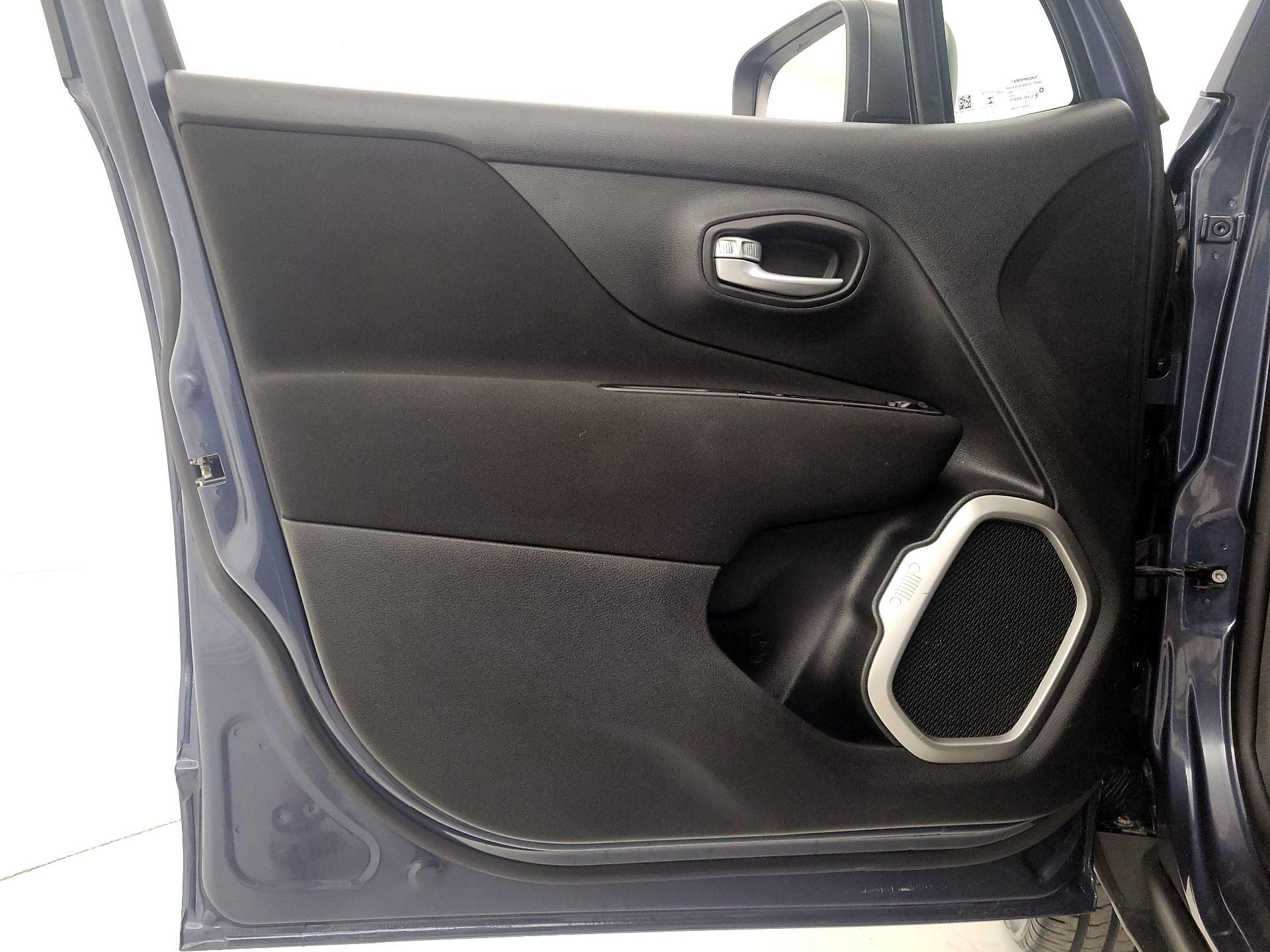 Thumbnail: 2021 Jeep Renegade - 12