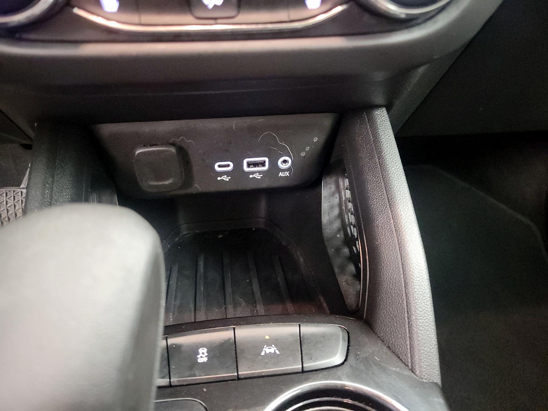 Thumbnail: 2023 Chevrolet TrailBlazer - 18