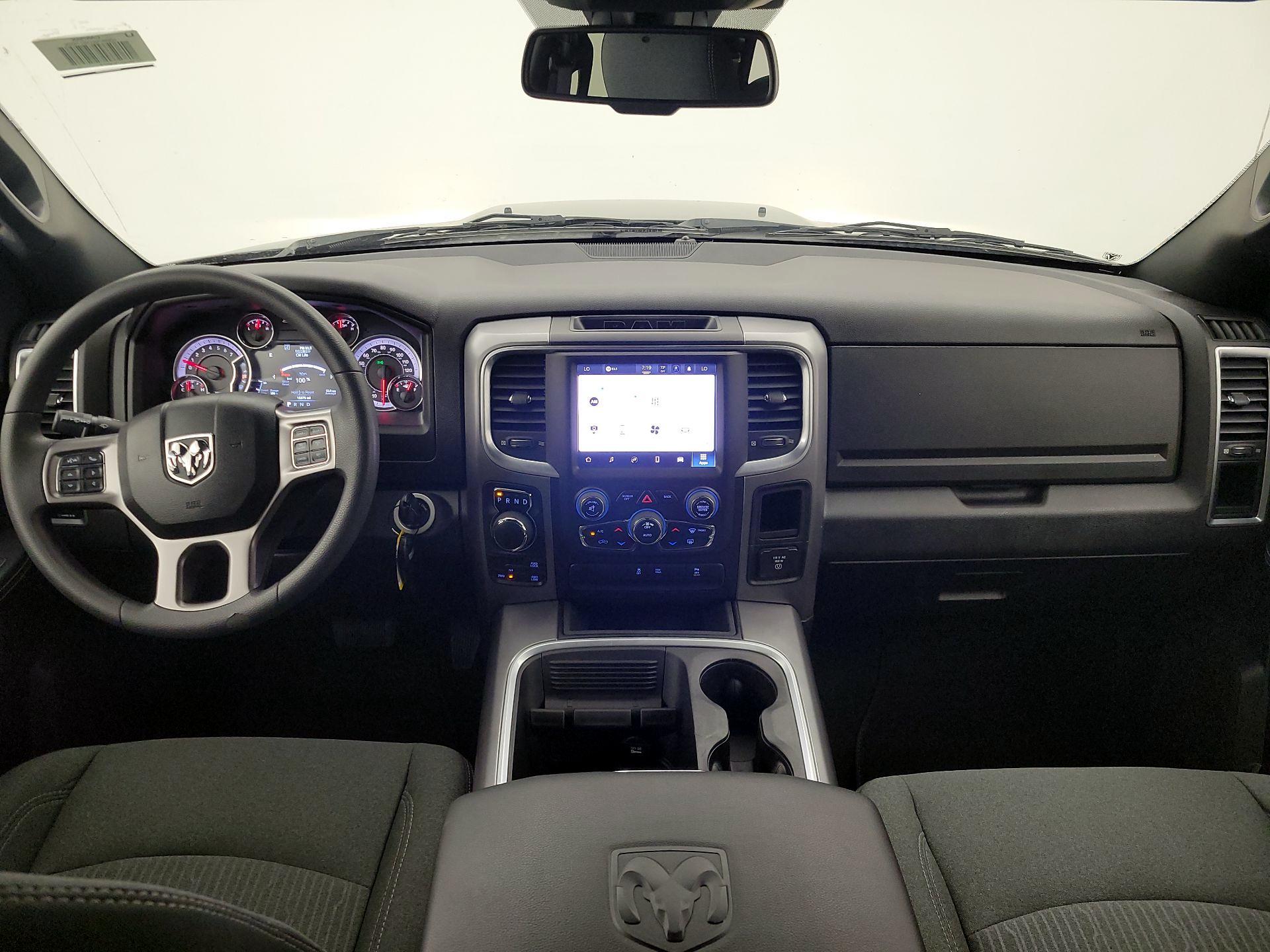 Thumbnail: 2022 RAM 1500 Classic - 9