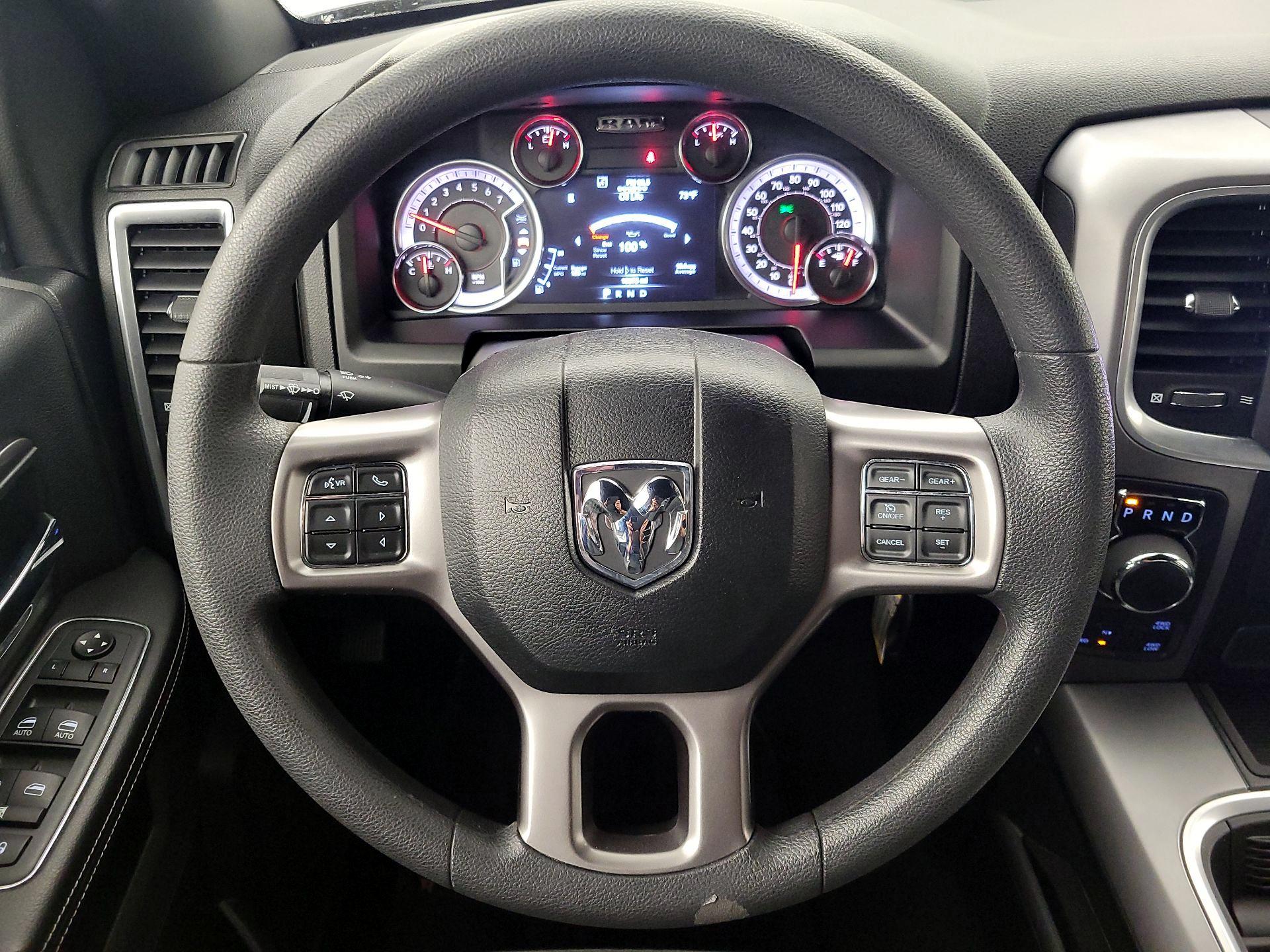 Thumbnail: 2022 RAM 1500 Classic - 10