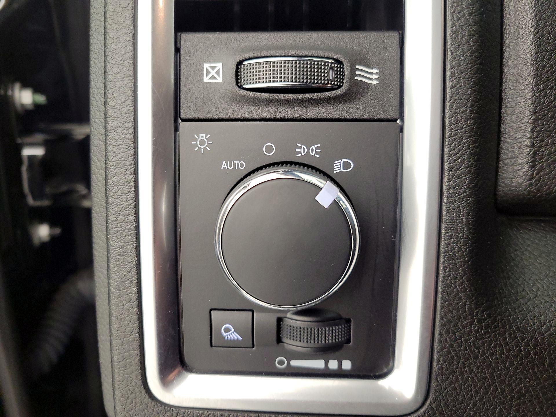 Thumbnail: 2022 RAM 1500 Classic - 13