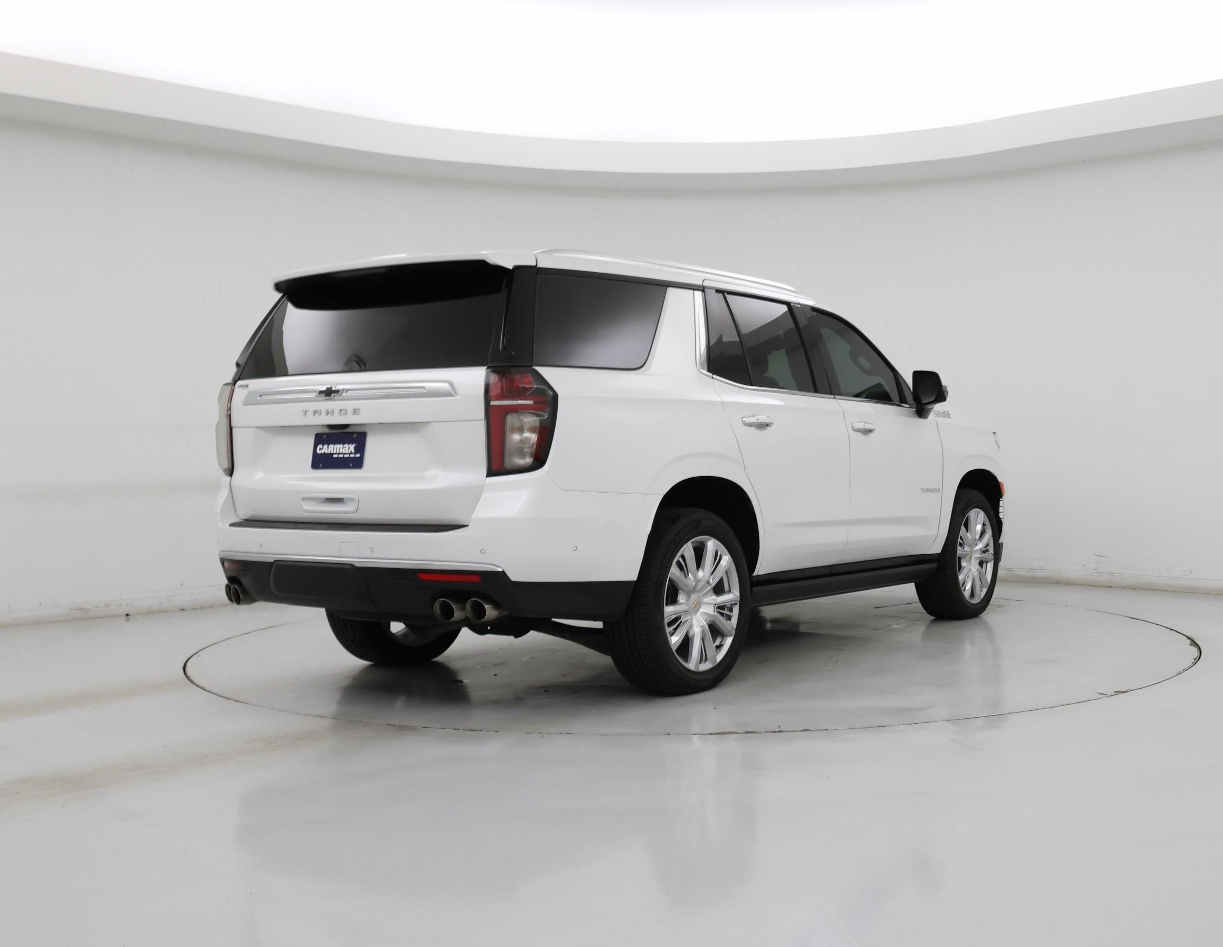 Thumbnail: 2023 Chevrolet Tahoe - 8