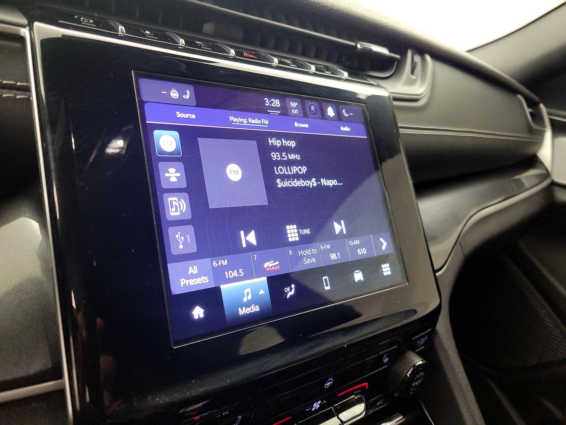 Thumbnail: 2023 Jeep Grand Cherokee - 15