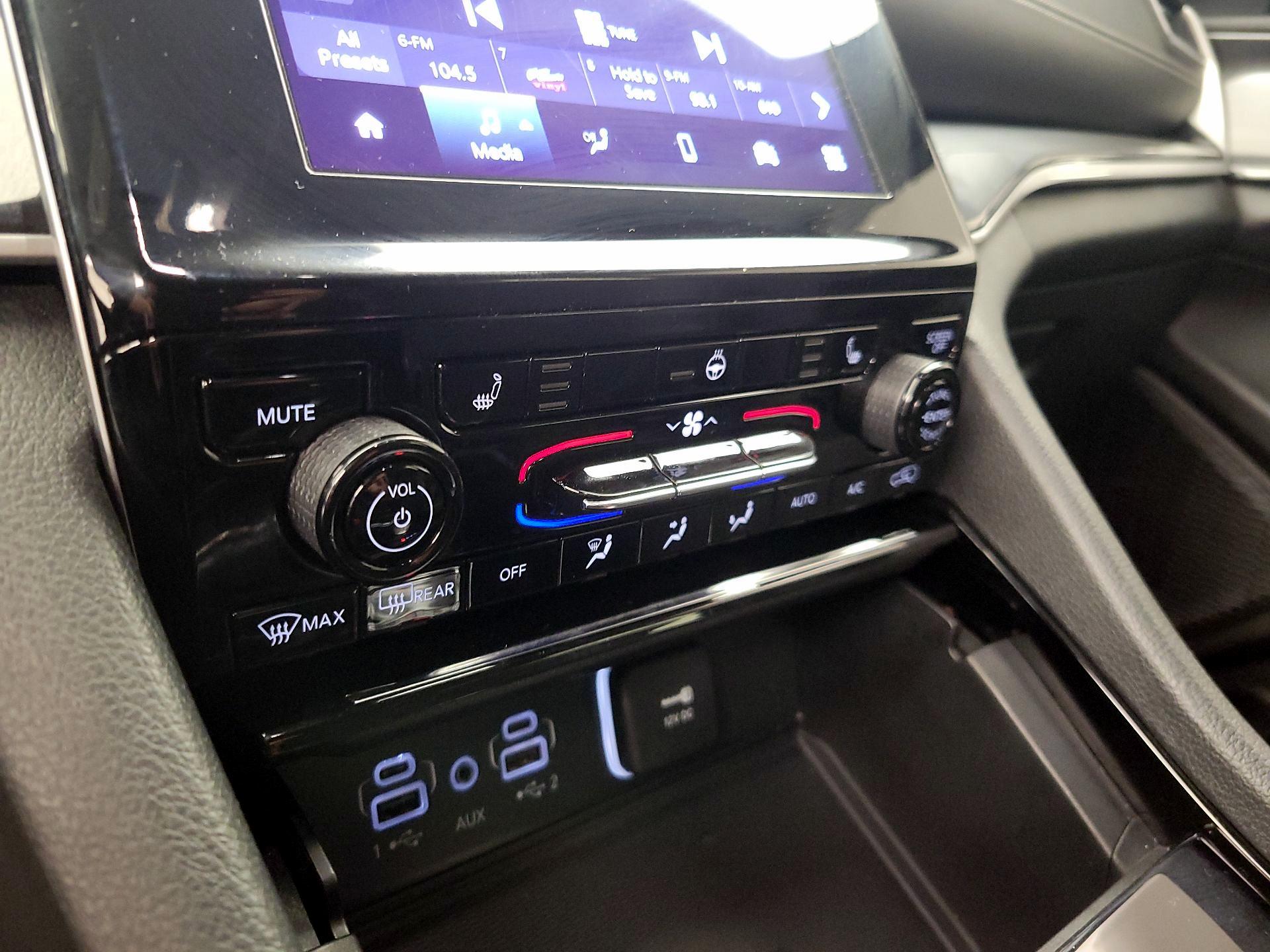 Thumbnail: 2023 Jeep Grand Cherokee - 16