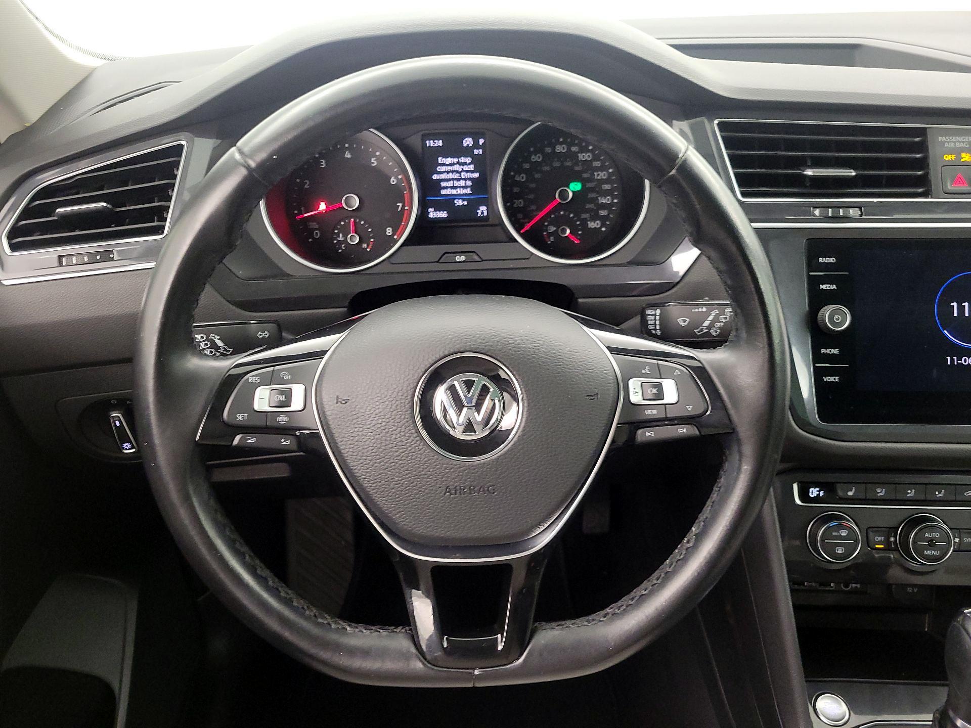 Thumbnail: 2019 Volkswagen Tiguan - 10