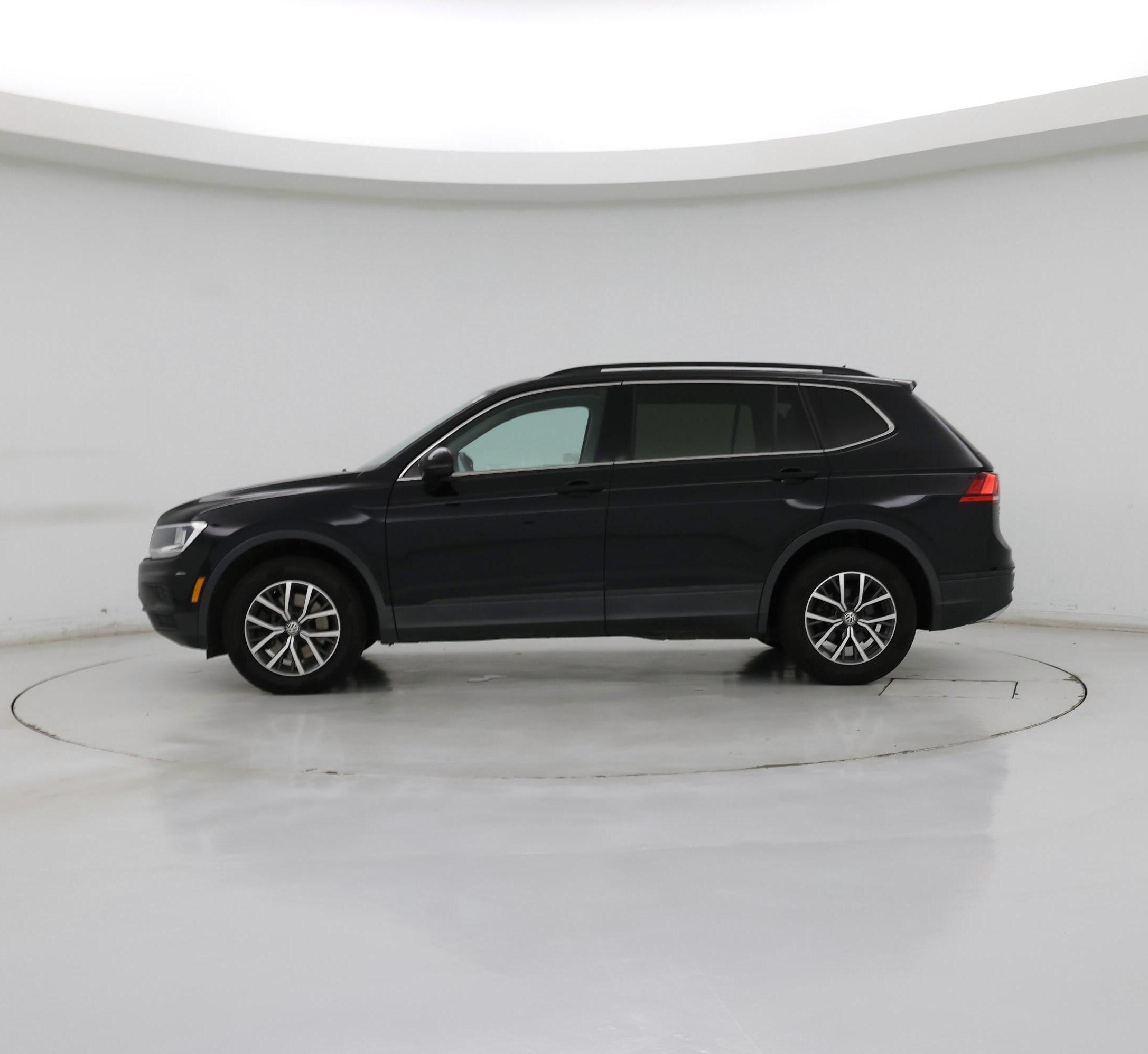Thumbnail: 2019 Volkswagen Tiguan - 3