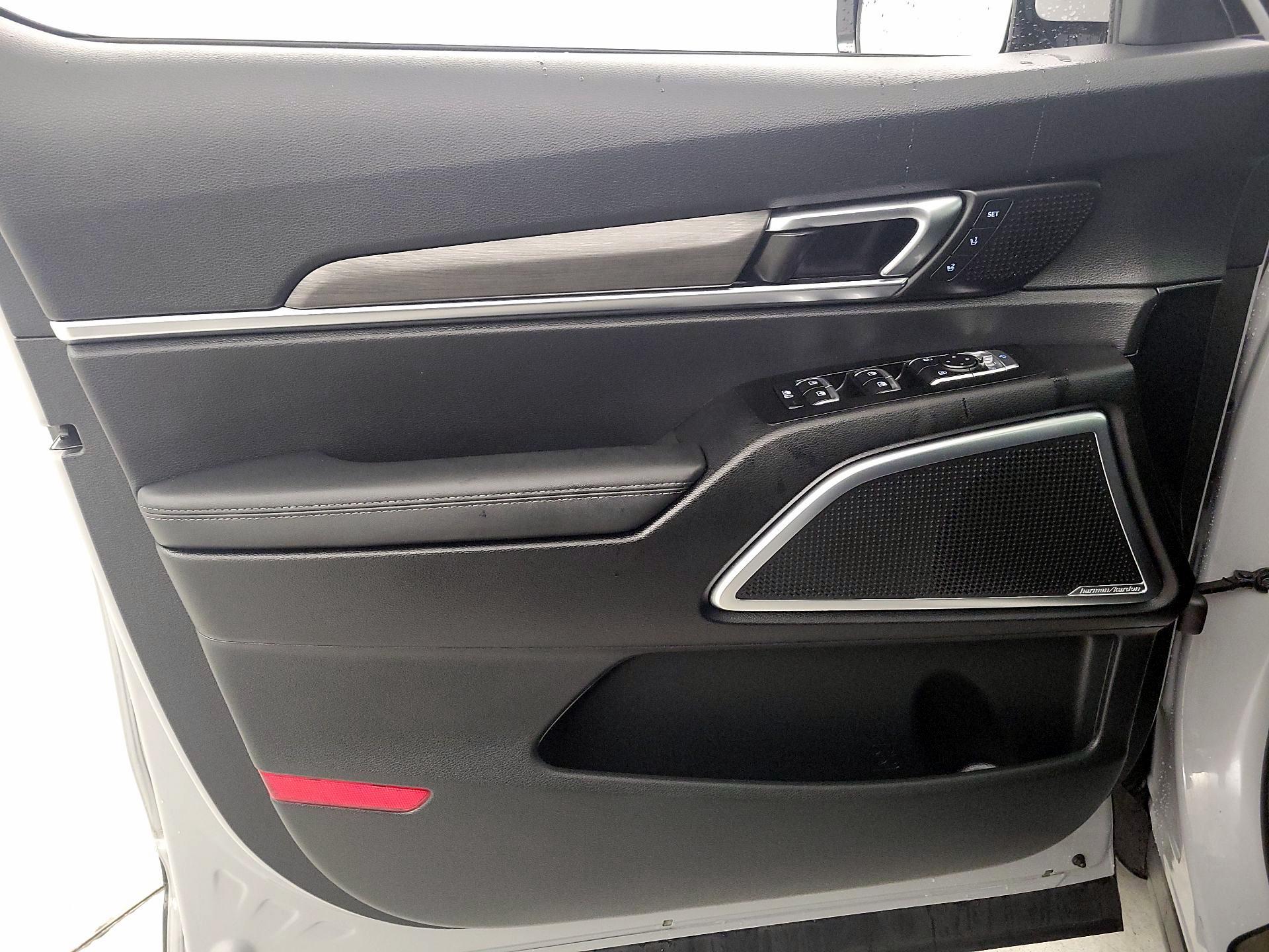 Thumbnail: 2023 Kia Telluride - 12