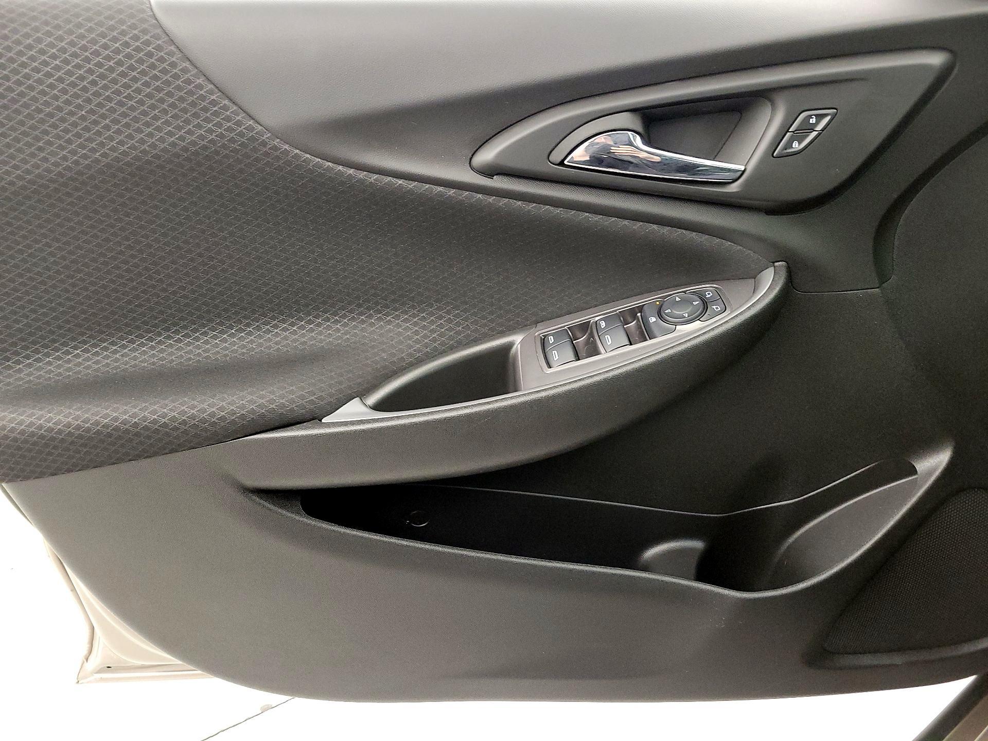 Thumbnail: 2023 Chevrolet Malibu - 12