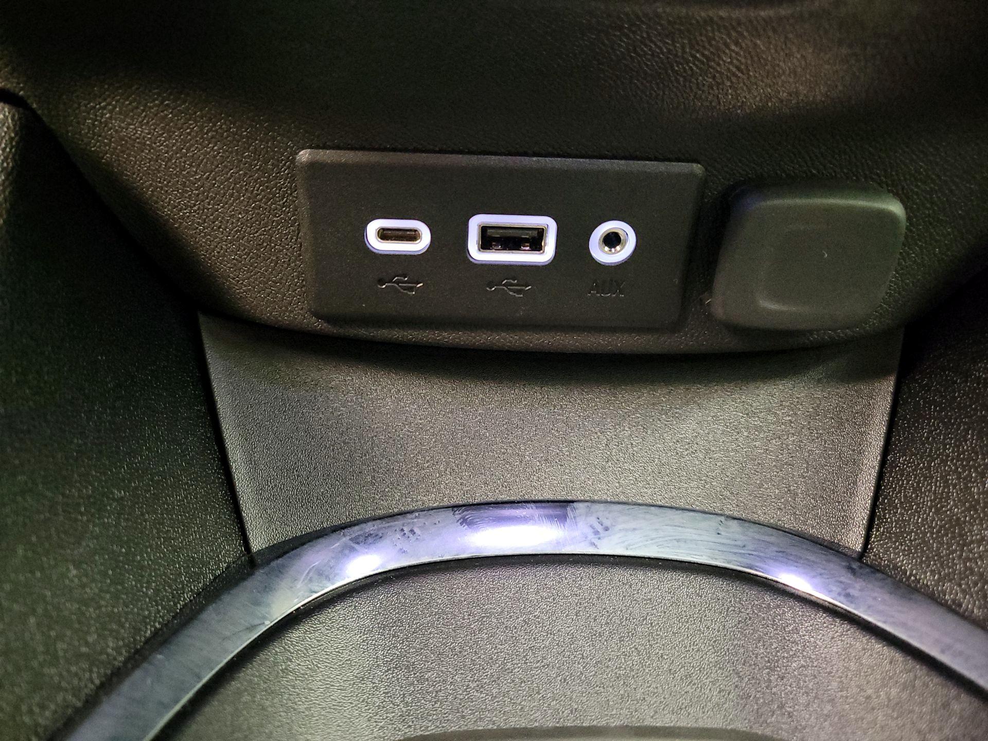 Thumbnail: 2023 Chevrolet Malibu - 18