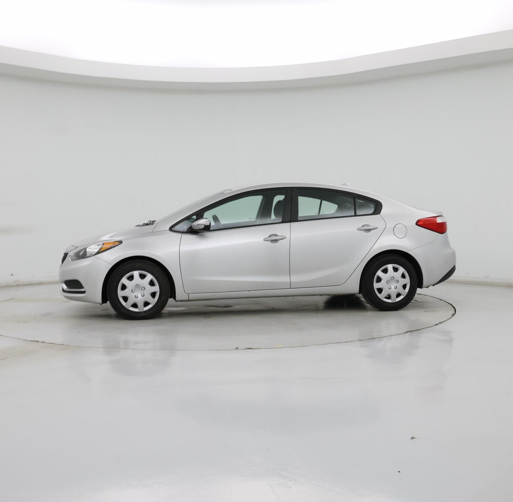 Thumbnail: 2016 Kia Forte - 3