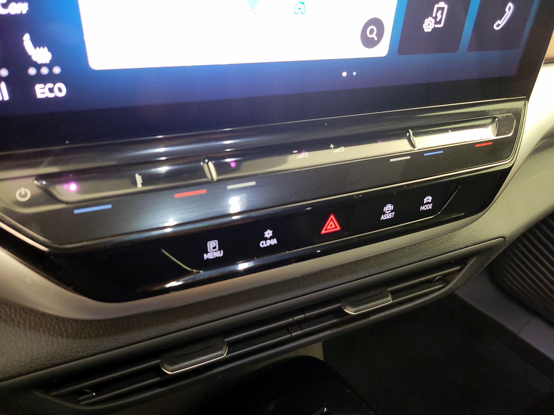 Thumbnail: 2022 Volkswagen ID.4 - 16