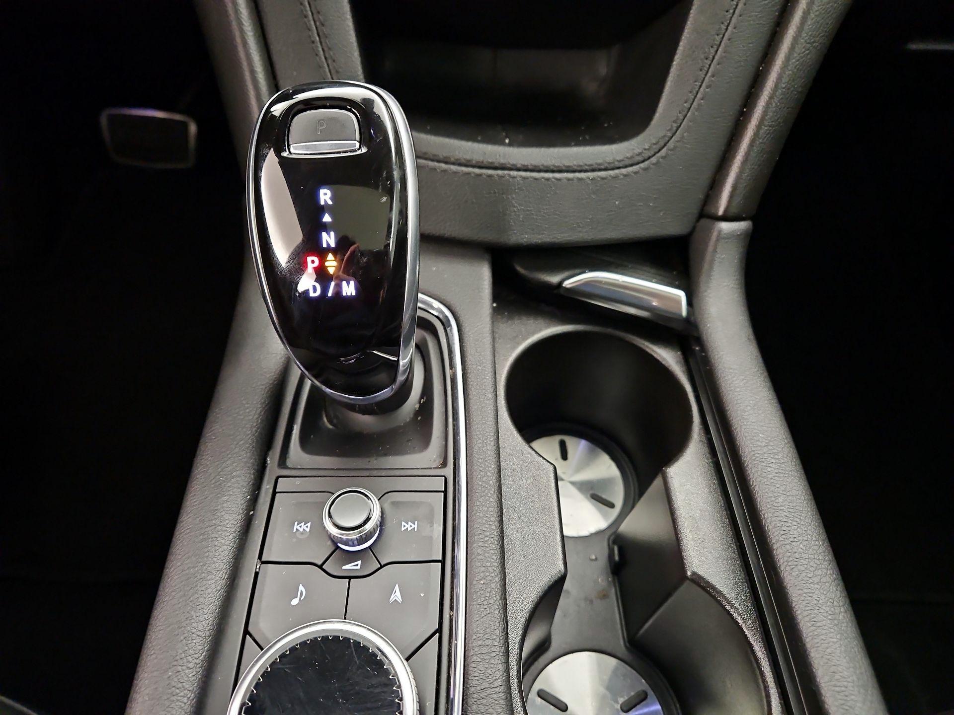 Thumbnail: 2021 Cadillac XT5 - 18