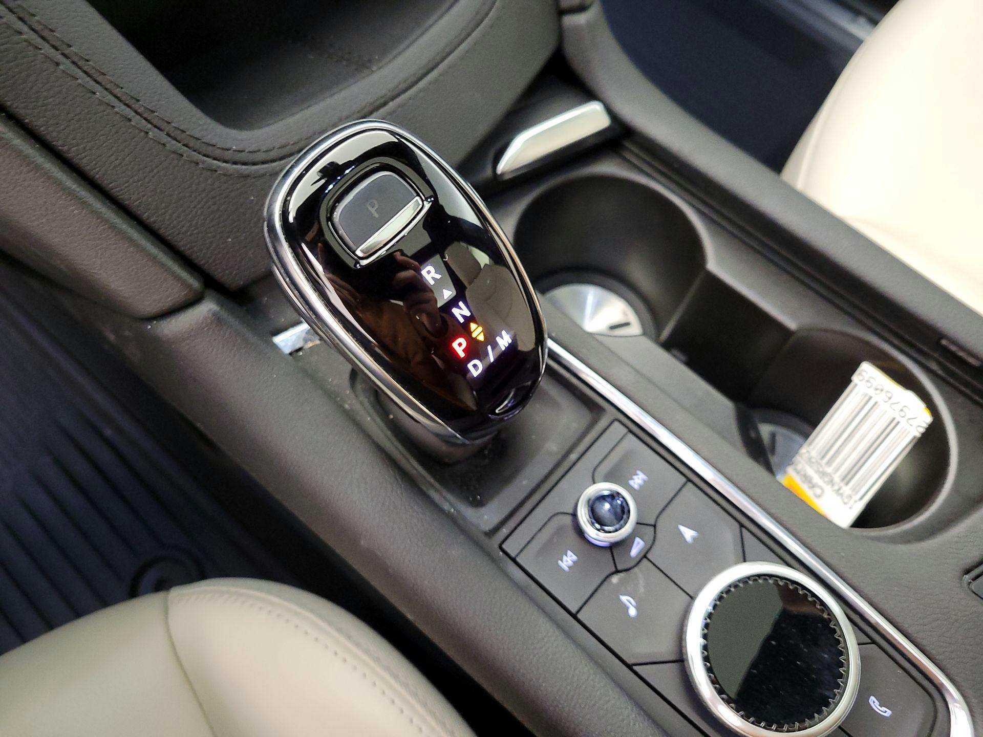 Thumbnail: 2024 Cadillac XT5 - 16