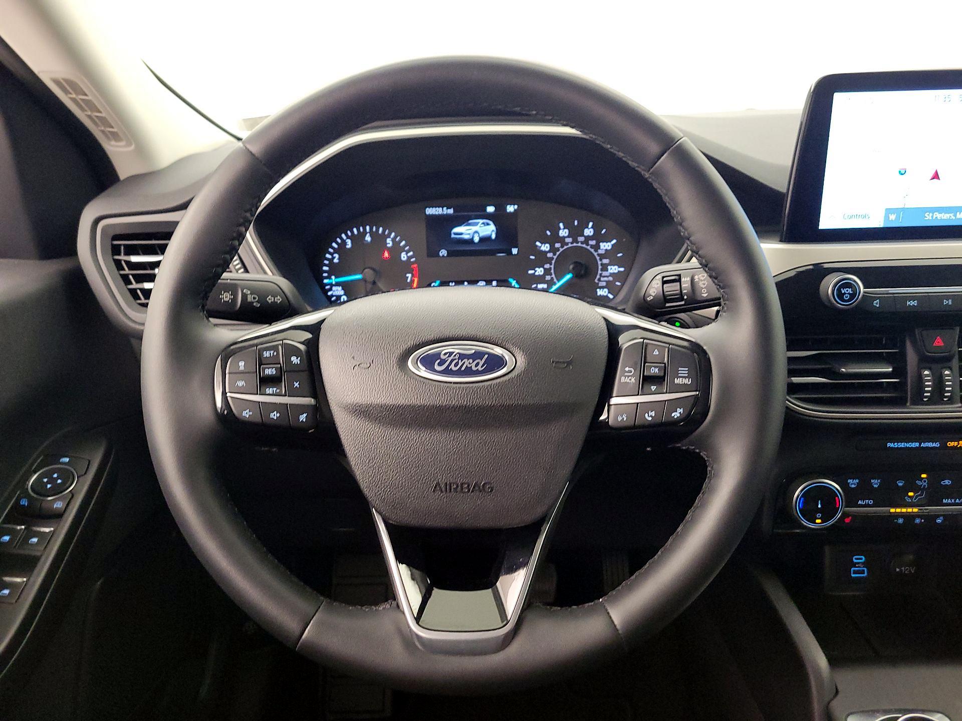 Thumbnail: 2022 Ford Escape - 10