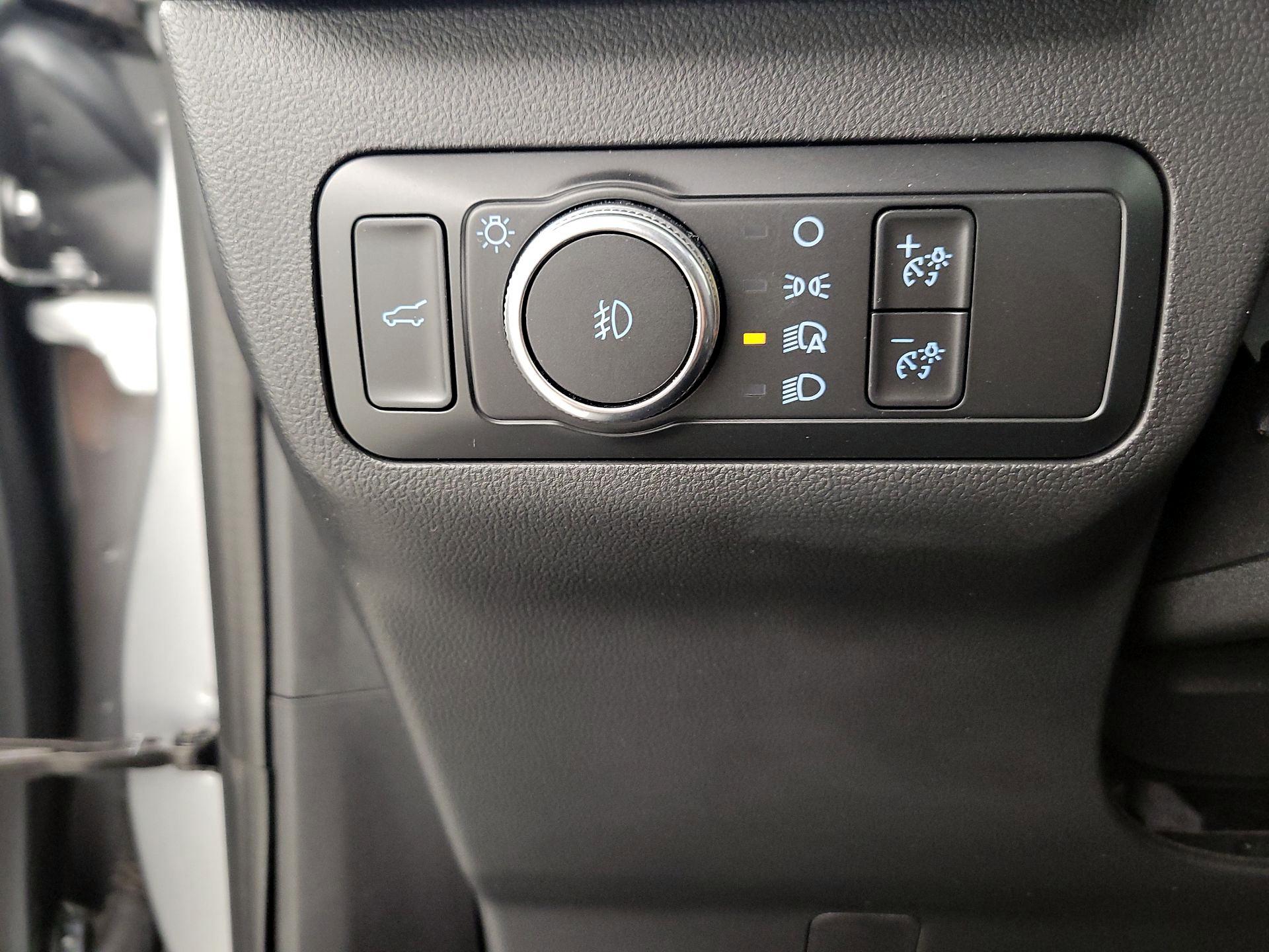 Thumbnail: 2022 Ford Escape - 13