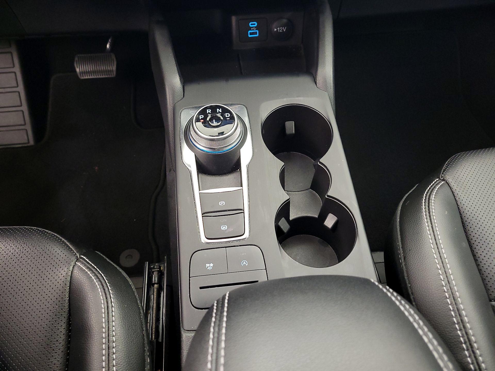 Thumbnail: 2022 Ford Escape - 18