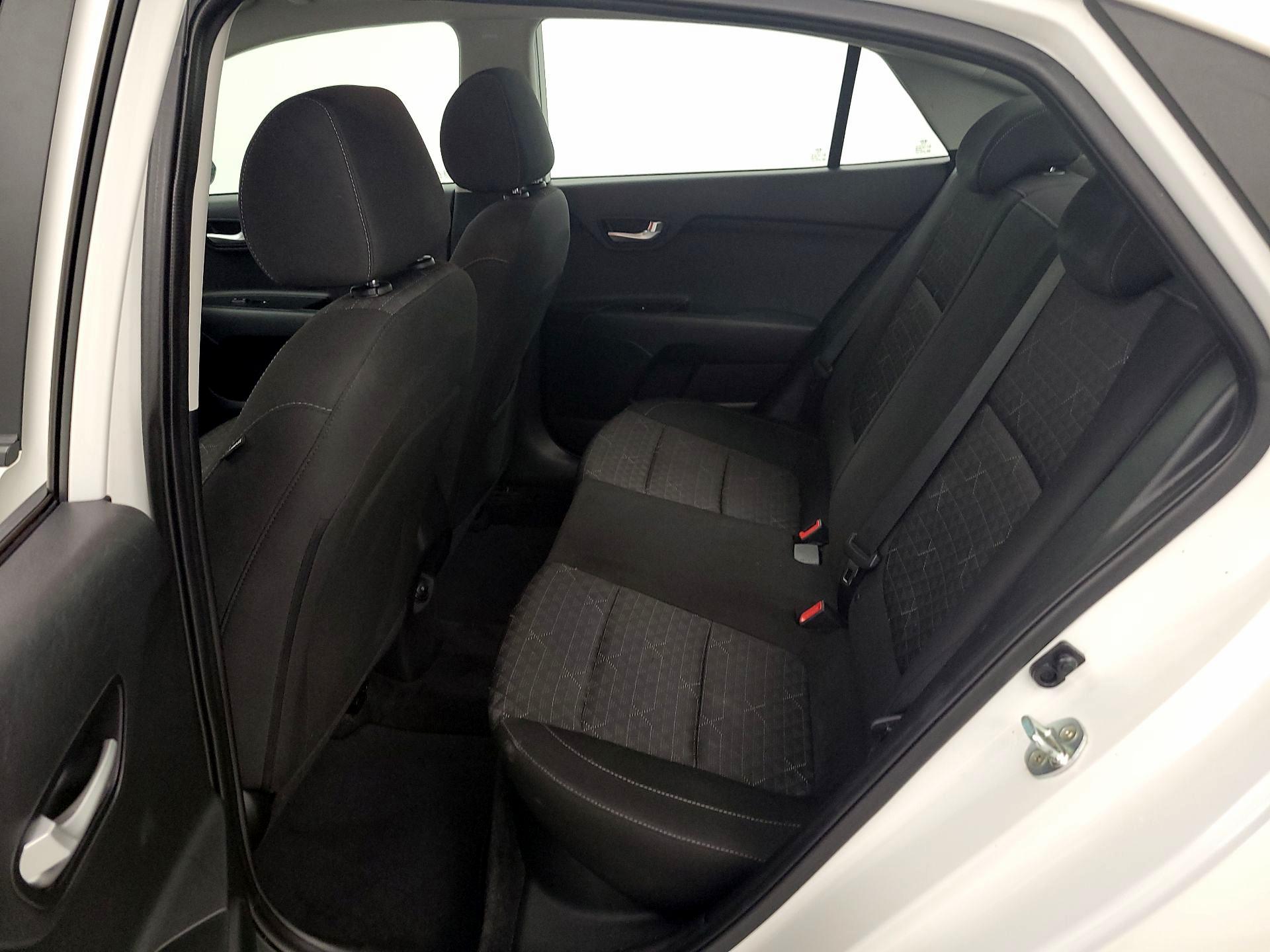 Thumbnail: 2020 Kia Rio - 19