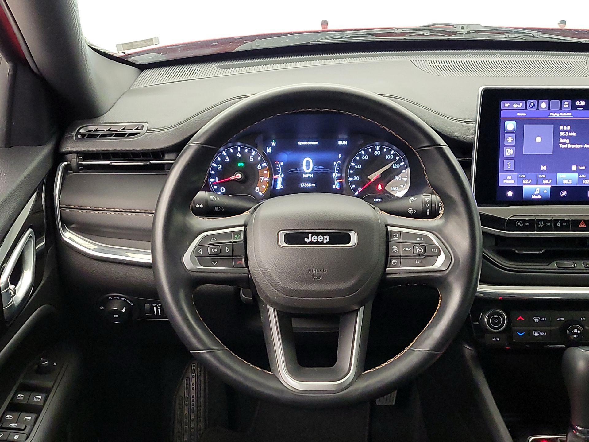 Thumbnail: 2022 Jeep Compass - 10