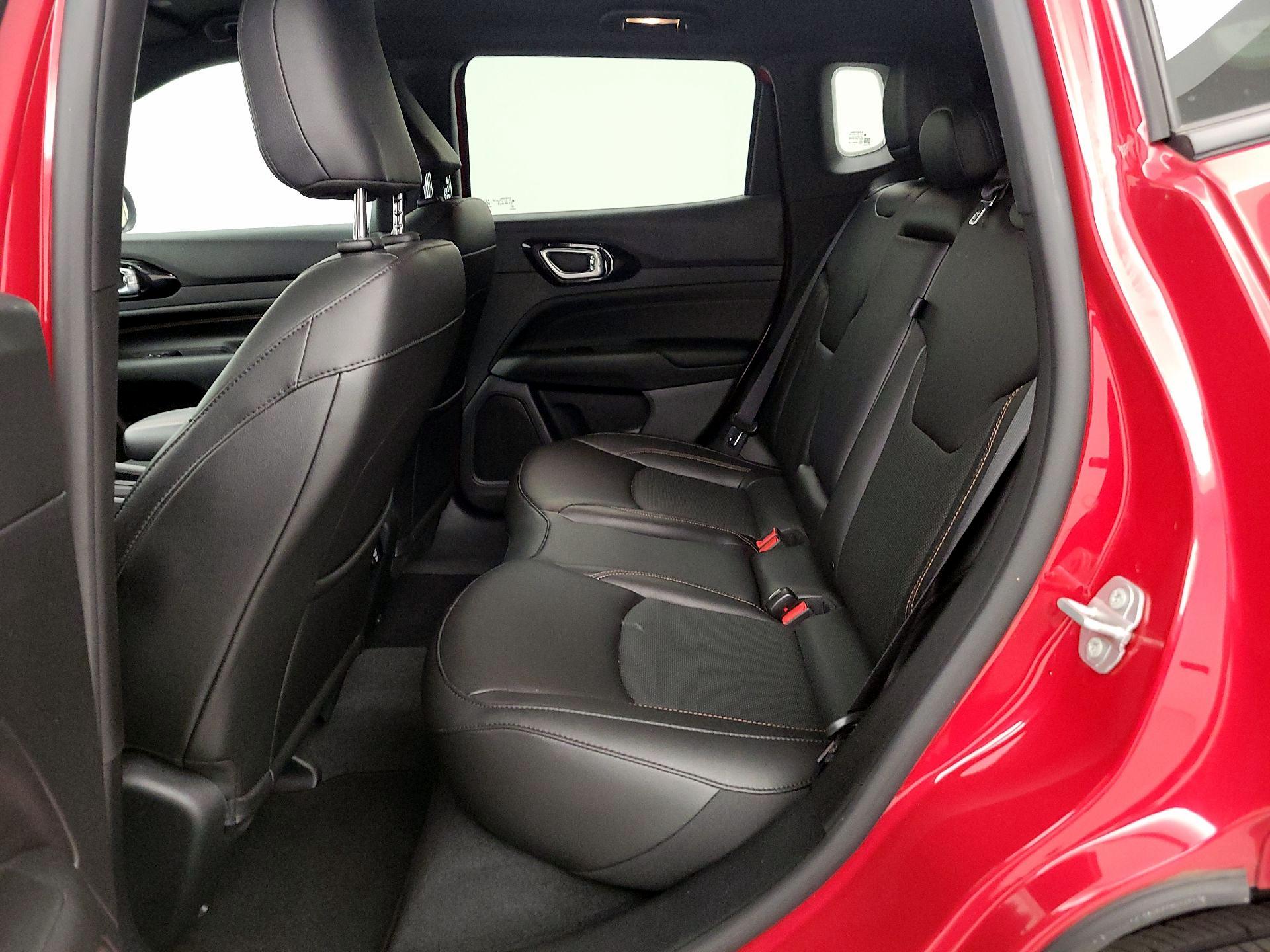 Thumbnail: 2022 Jeep Compass - 19