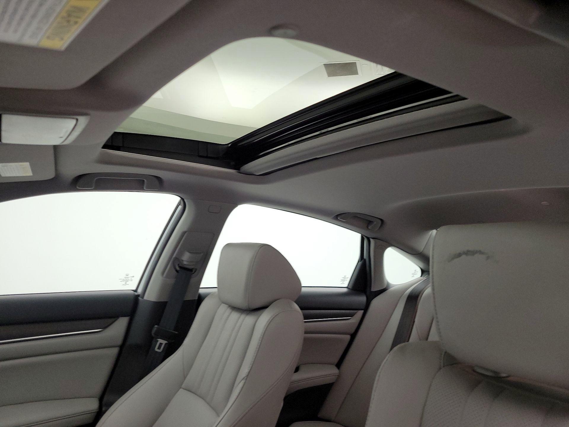 Thumbnail: 2020 Honda Accord - 19