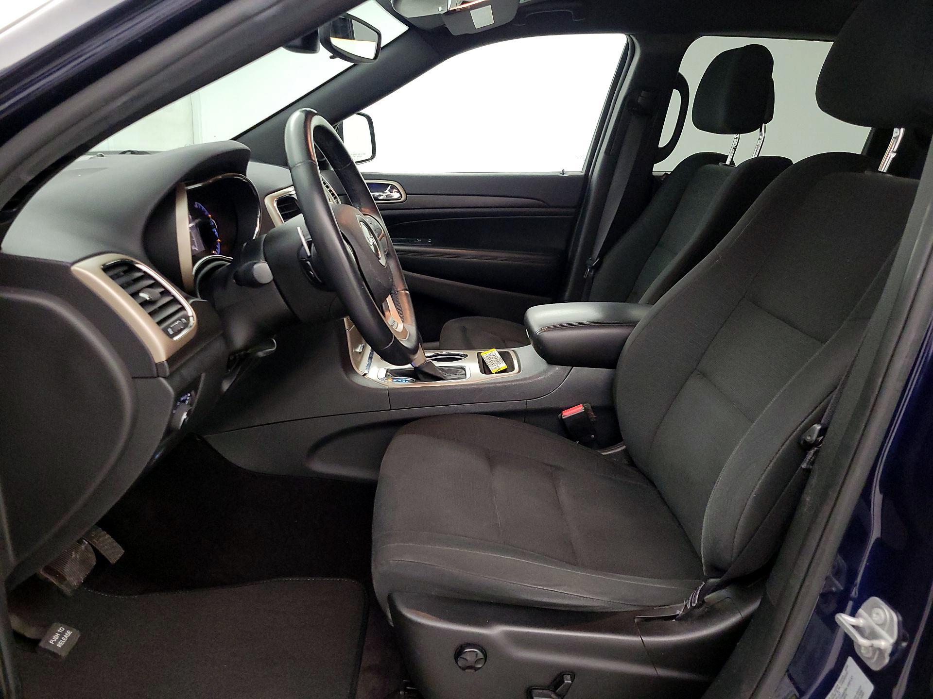 Thumbnail: 2017 Jeep Grand Cherokee - 11