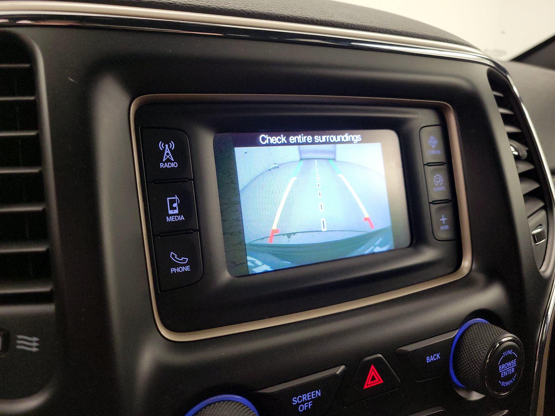 Thumbnail: 2017 Jeep Grand Cherokee - 14