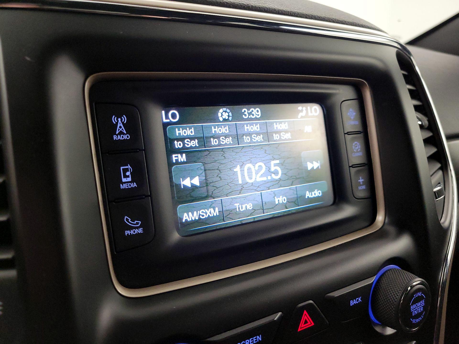 Thumbnail: 2017 Jeep Grand Cherokee - 15