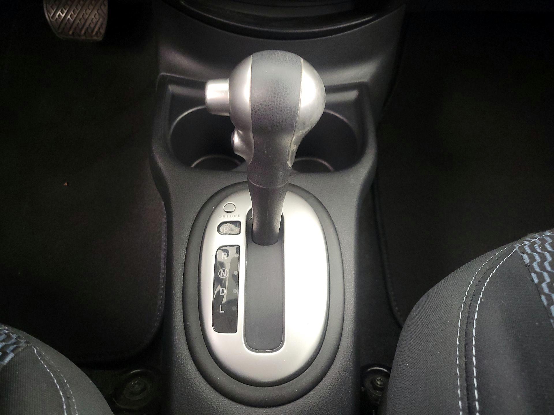 Thumbnail: 2014 Nissan Versa Note - 17