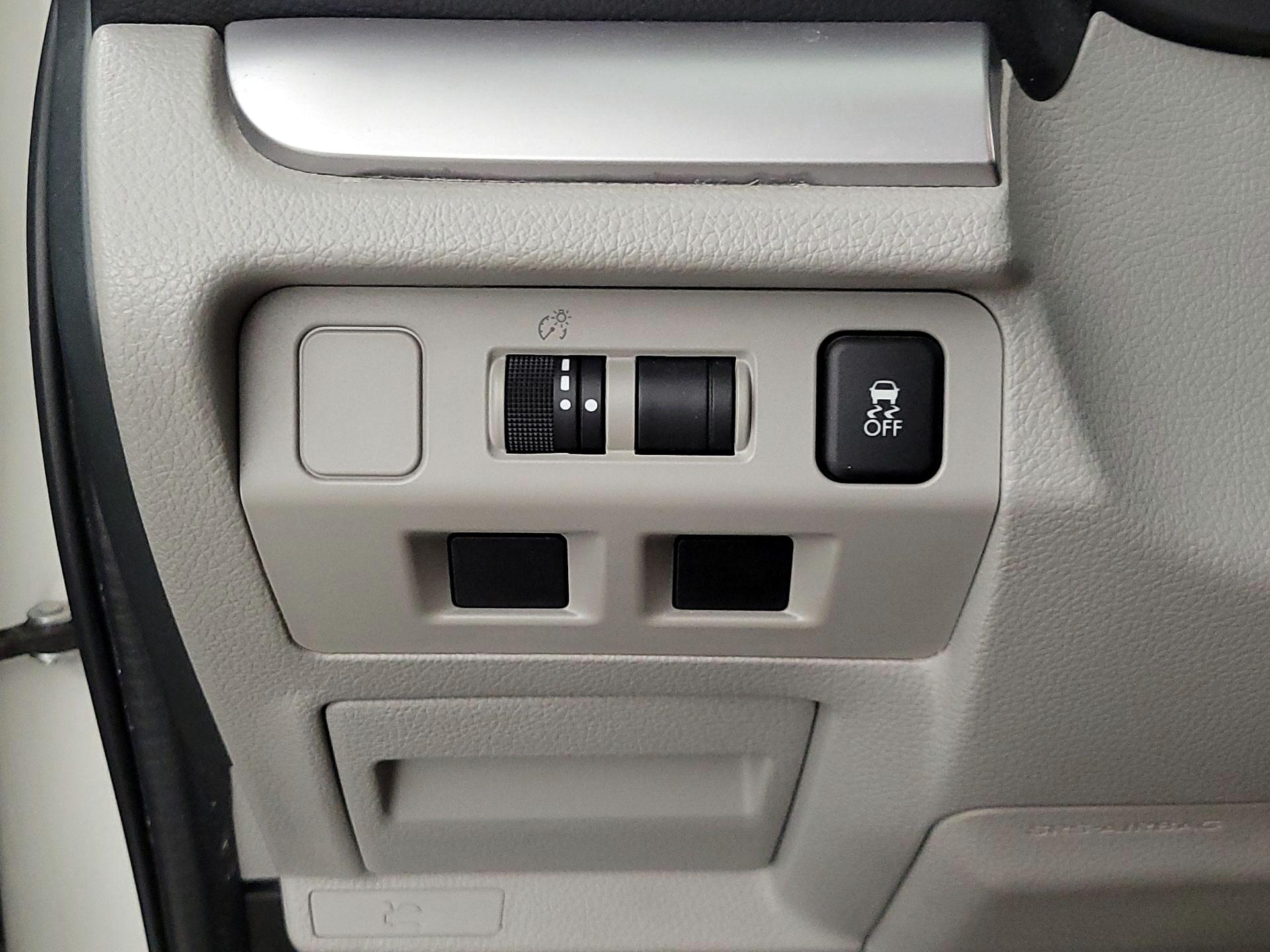 Thumbnail: 2017 Subaru Forester - 13