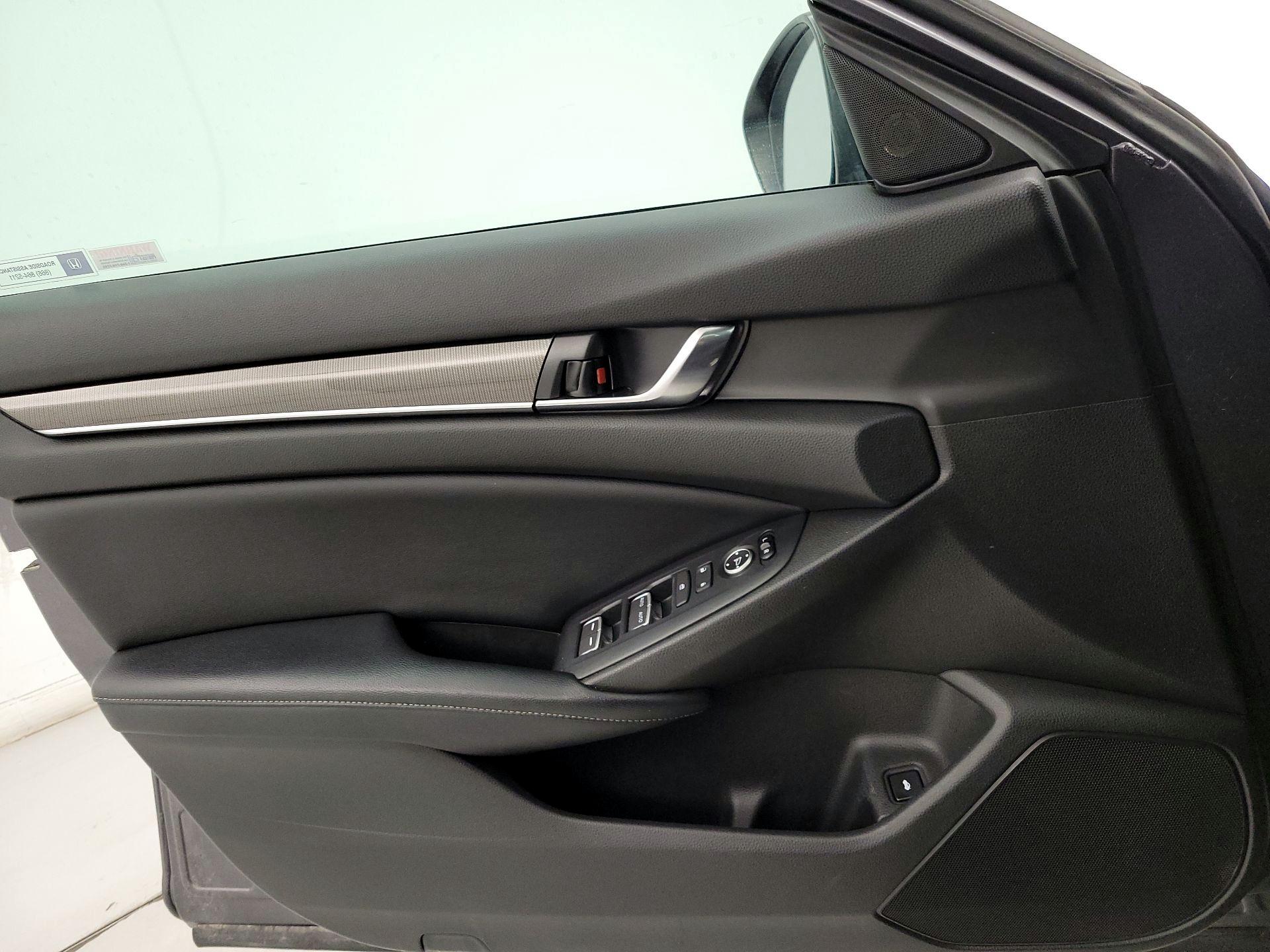 Thumbnail: 2018 Honda Accord - 12