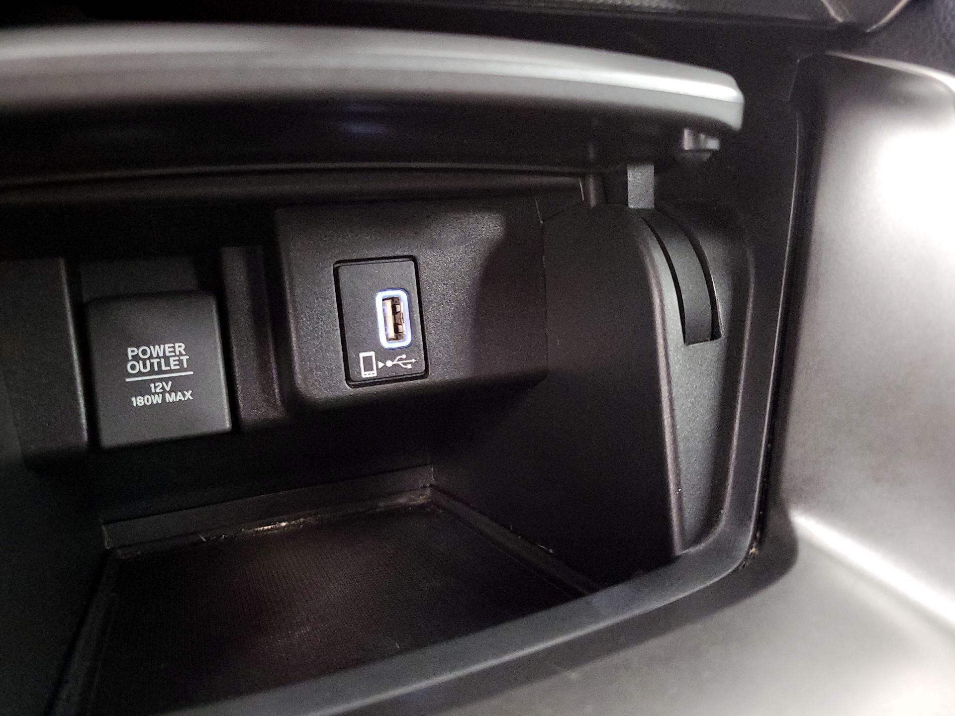 Thumbnail: 2018 Honda Accord - 18