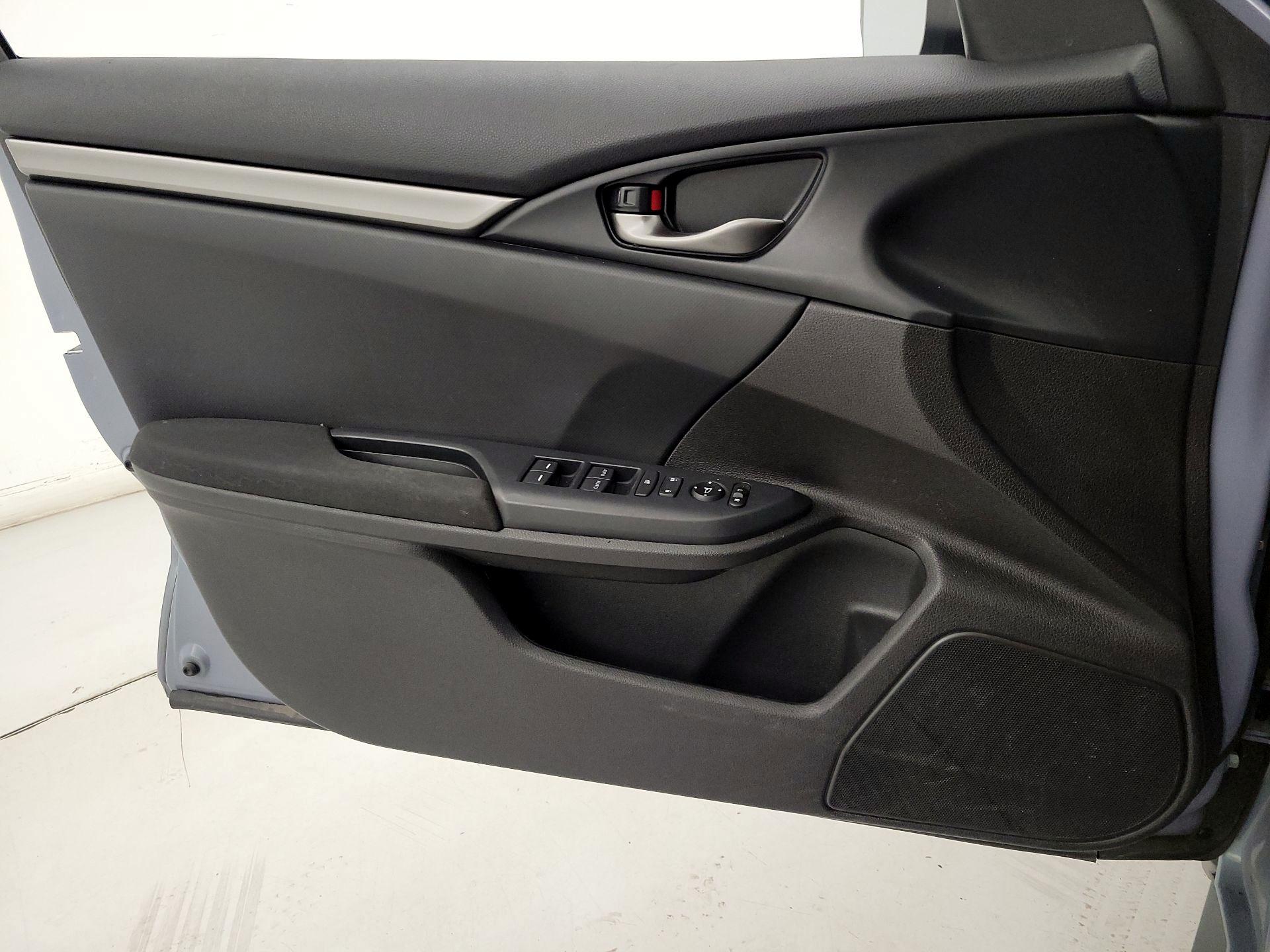 Thumbnail: 2019 Honda Civic - 12