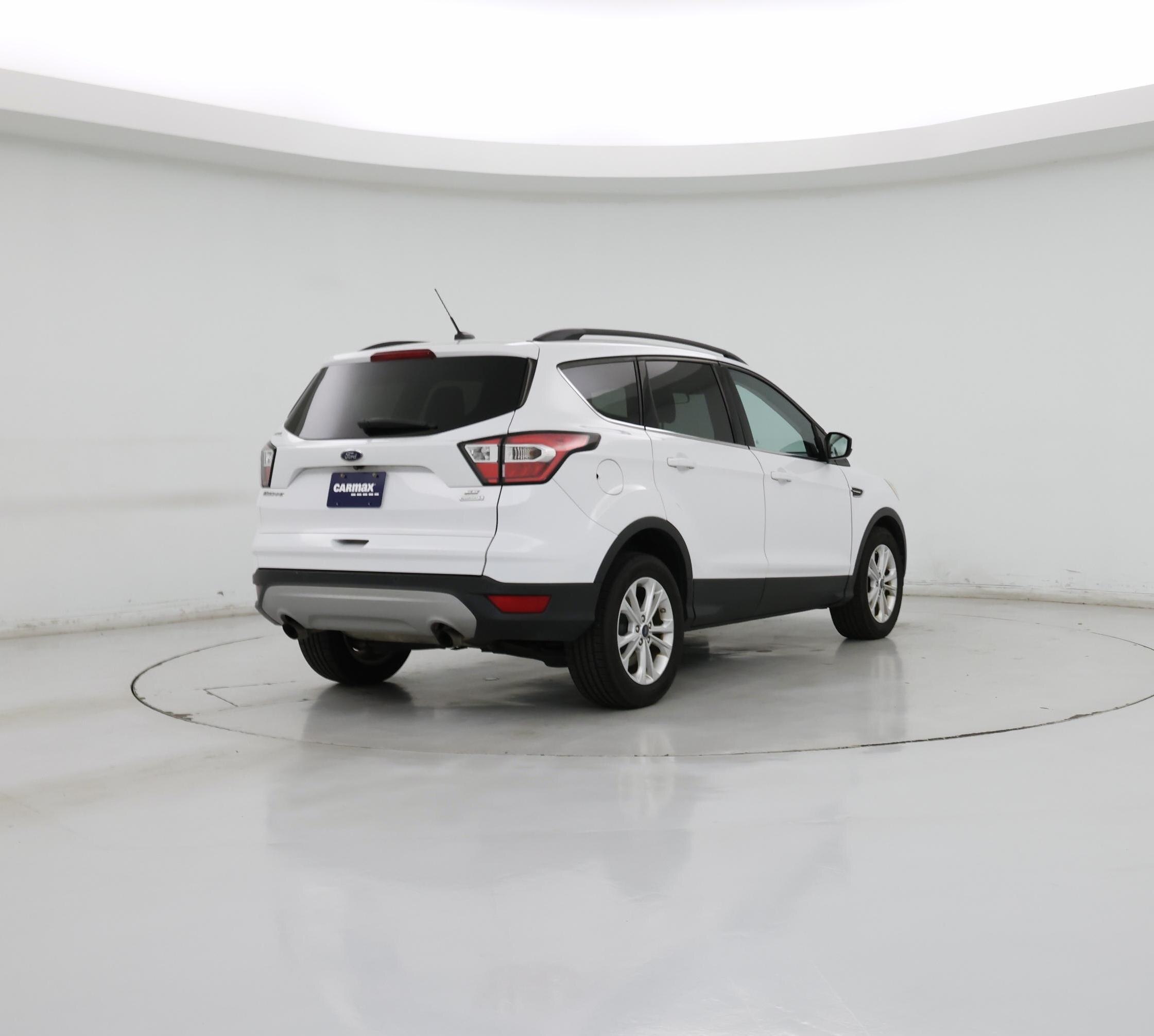 Thumbnail: 2017 Ford Escape - 8