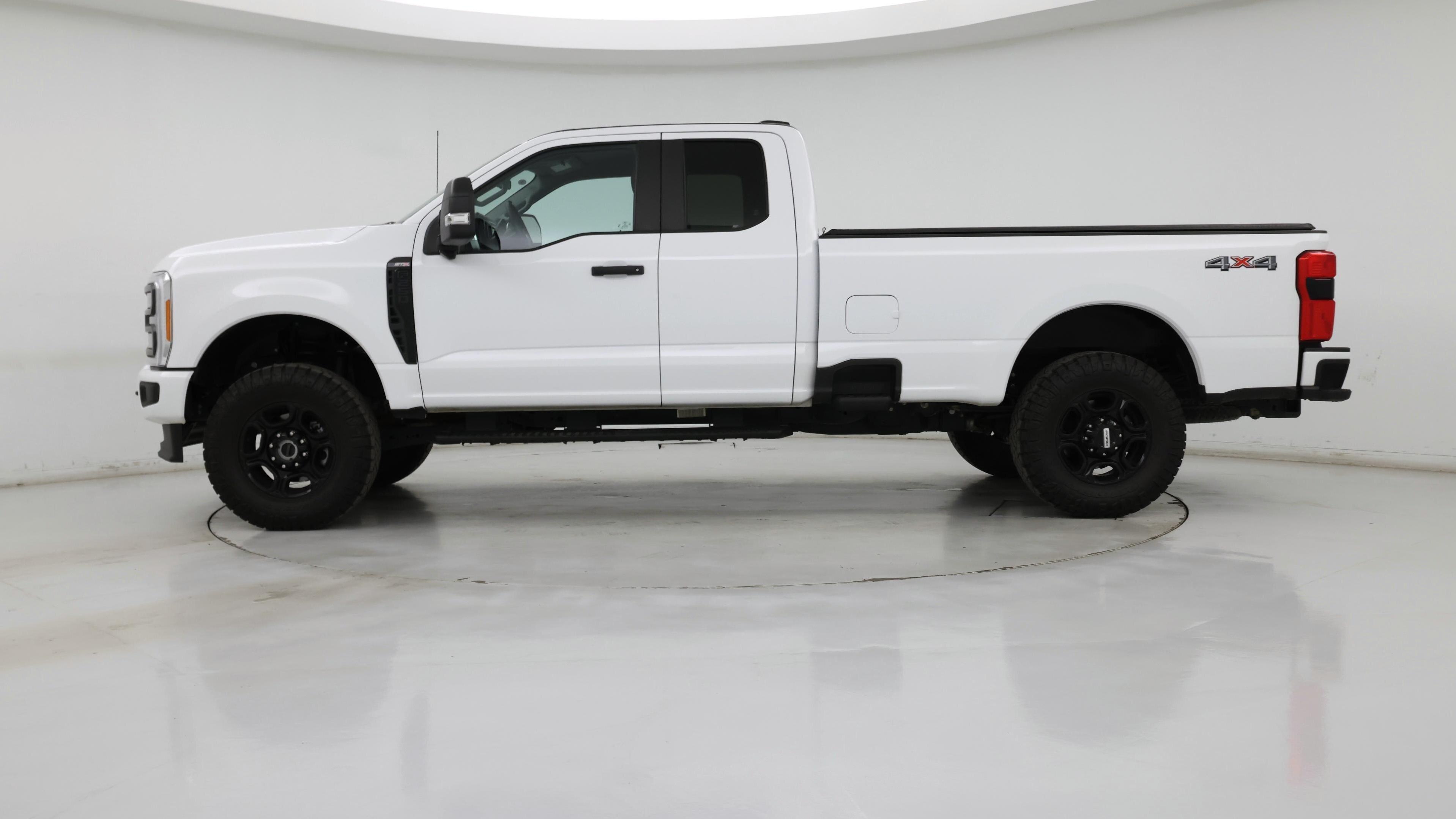 Thumbnail: 2023 Ford F-250 - 3