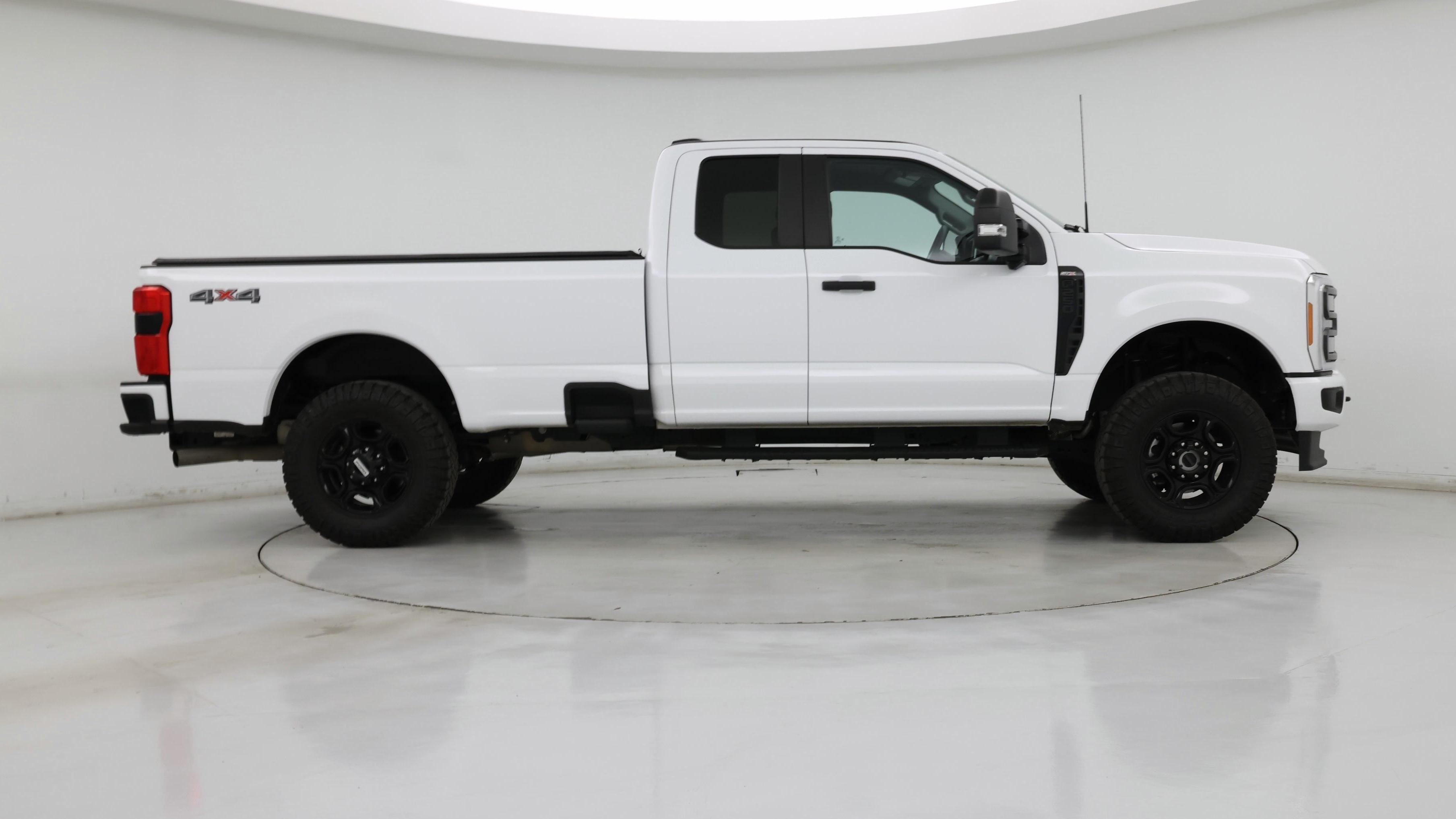 Thumbnail: 2023 Ford F-250 - 7