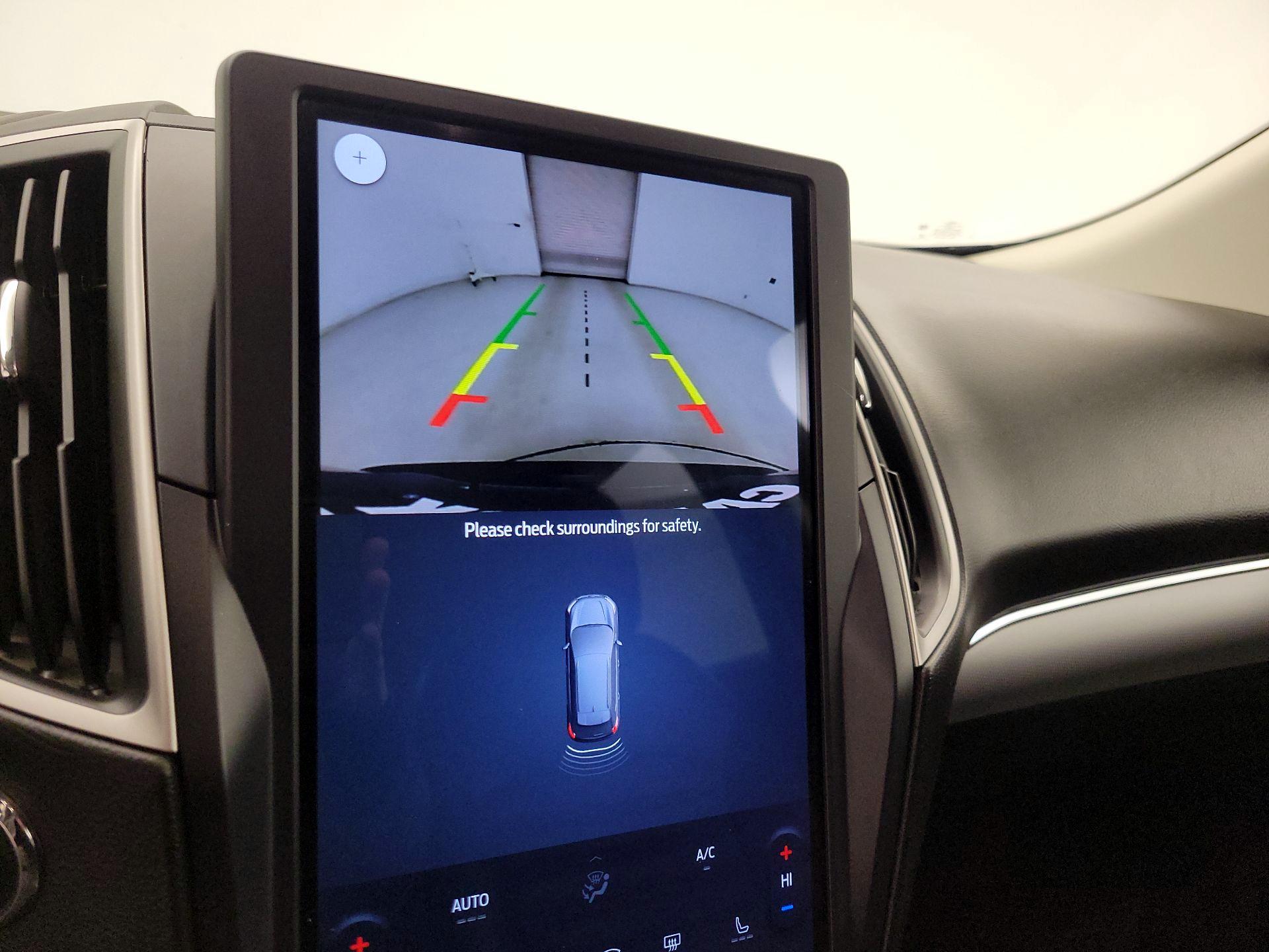 Thumbnail: 2022 Ford Edge - 15