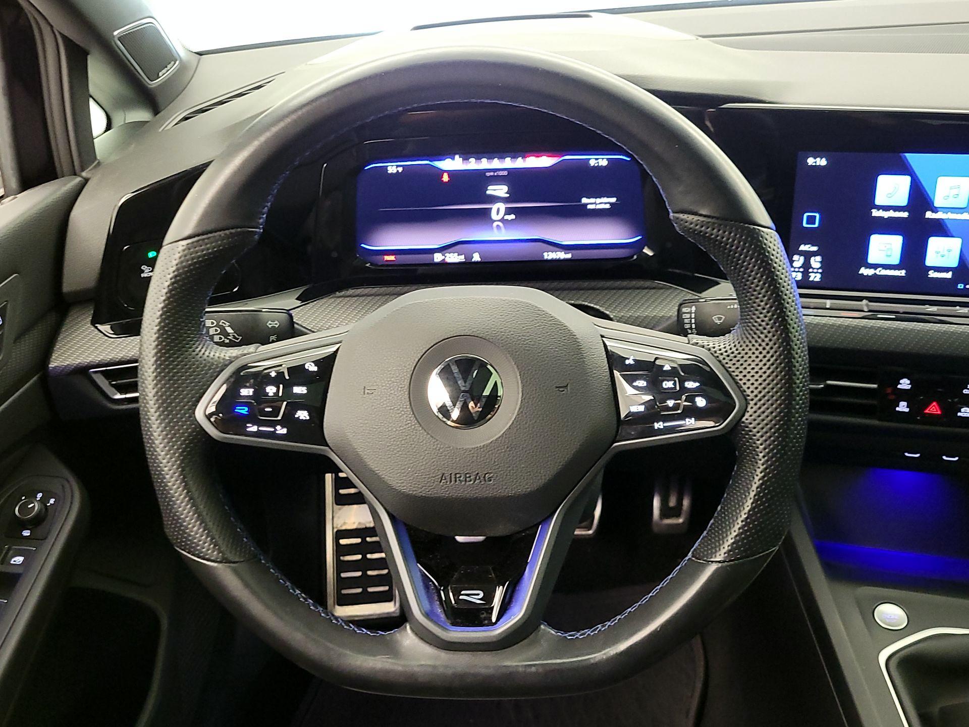 Thumbnail: 2022 Volkswagen Golf - 10