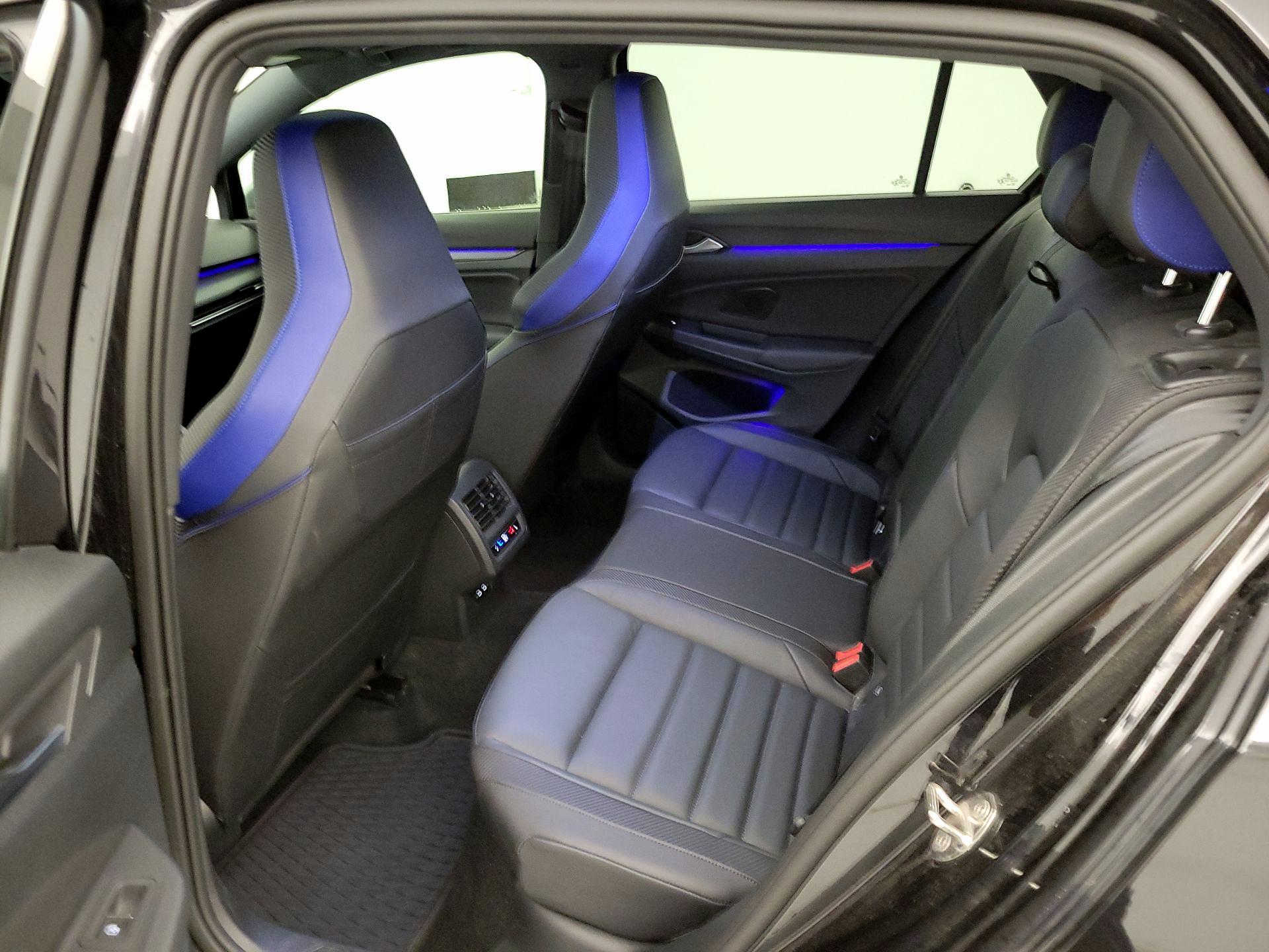 Thumbnail: 2022 Volkswagen Golf - 20