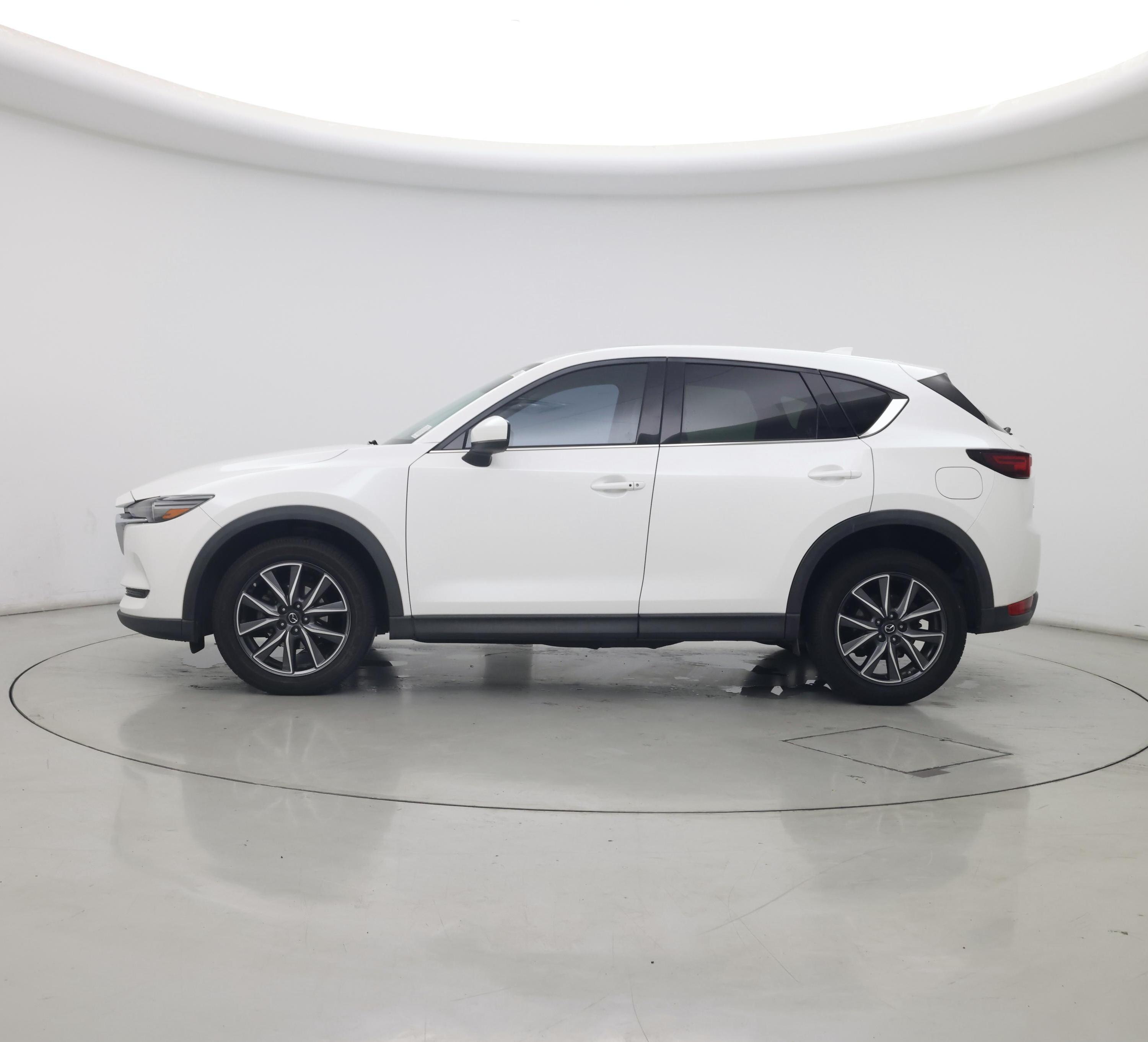 Thumbnail: 2018 Mazda CX-5 - 3
