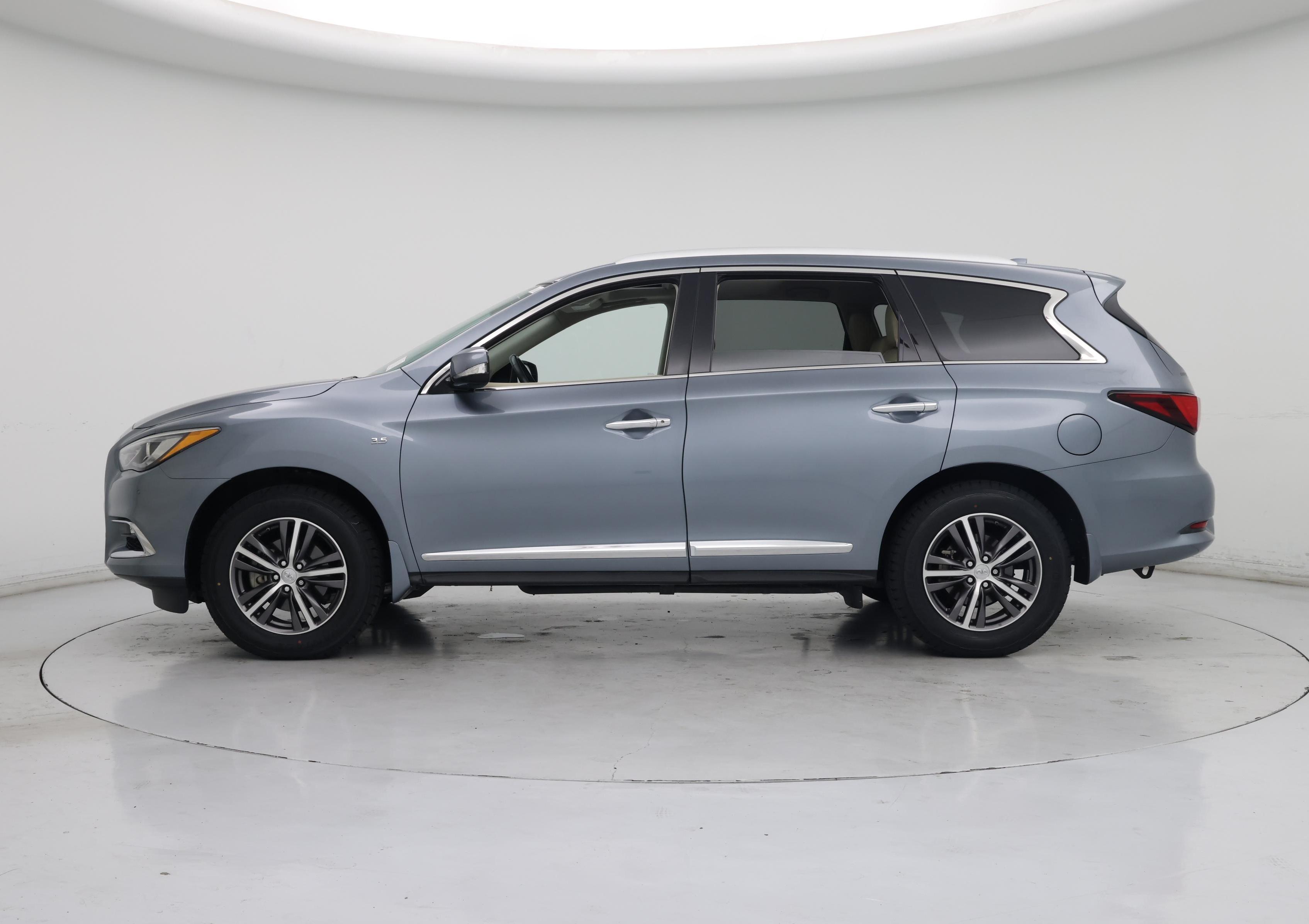 Thumbnail: 2018 INFINITI QX60 - 3