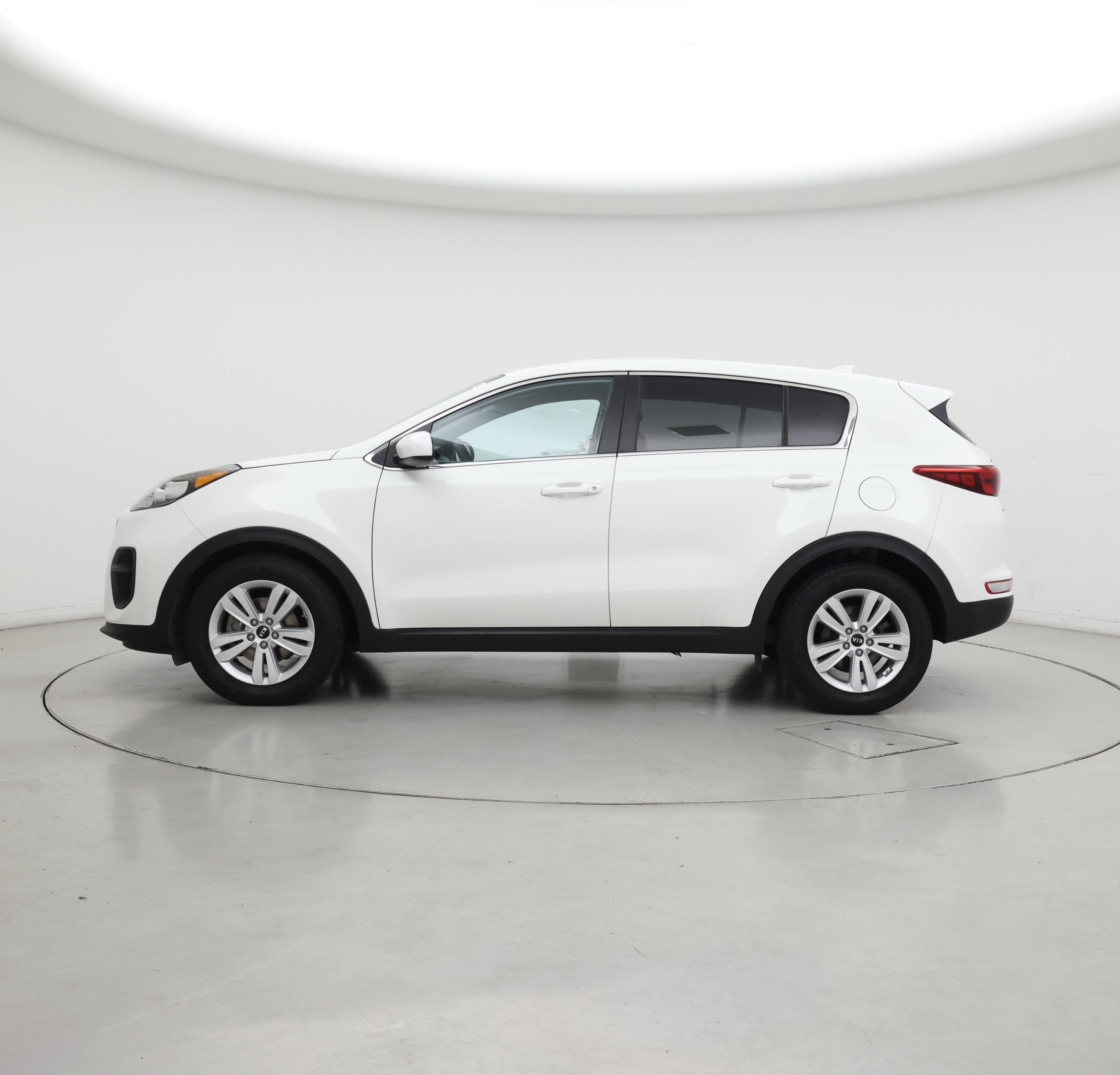 Thumbnail: 2018 Kia Sportage - 3