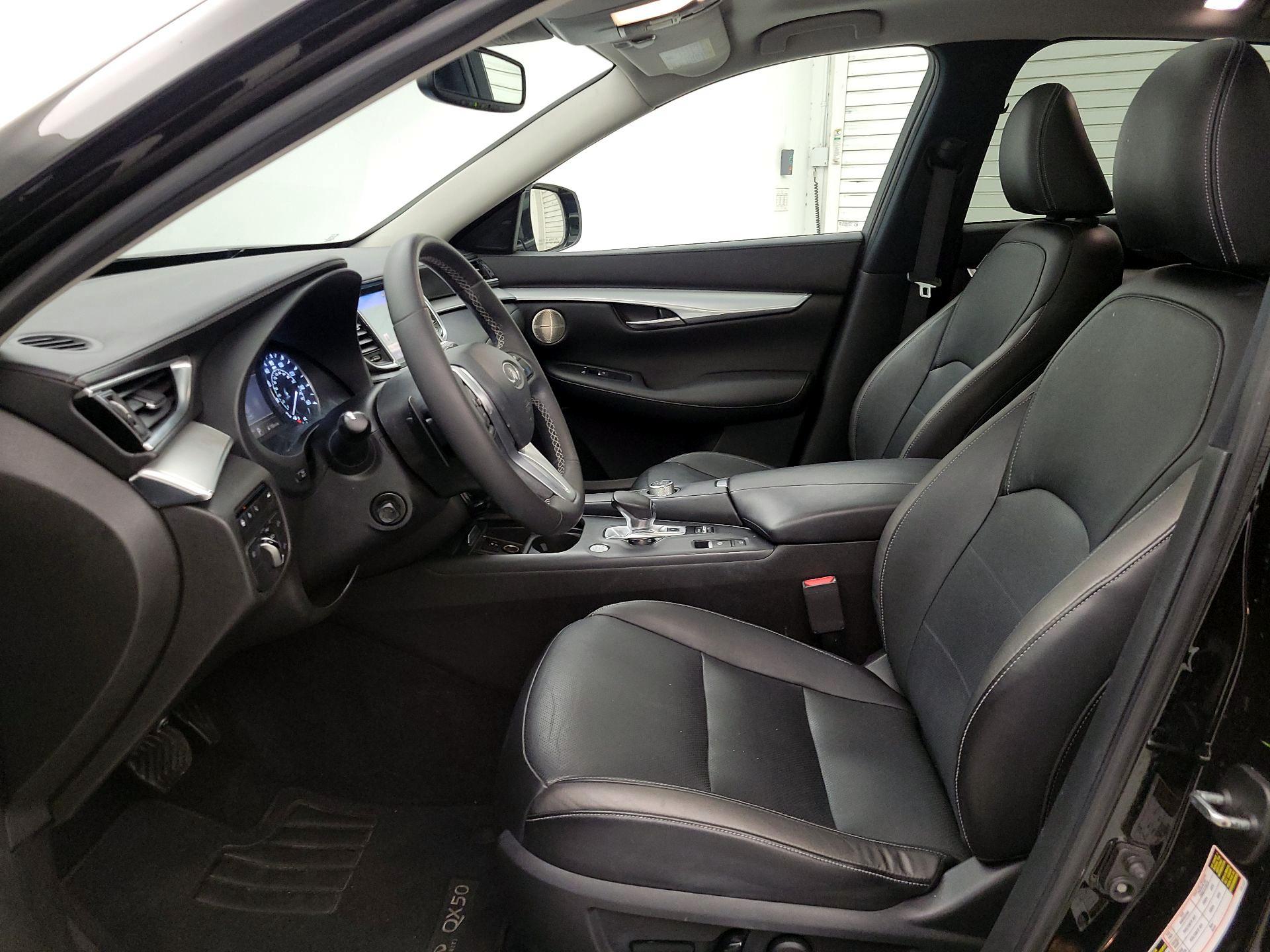 Thumbnail: 2019 INFINITI QX50 - 11