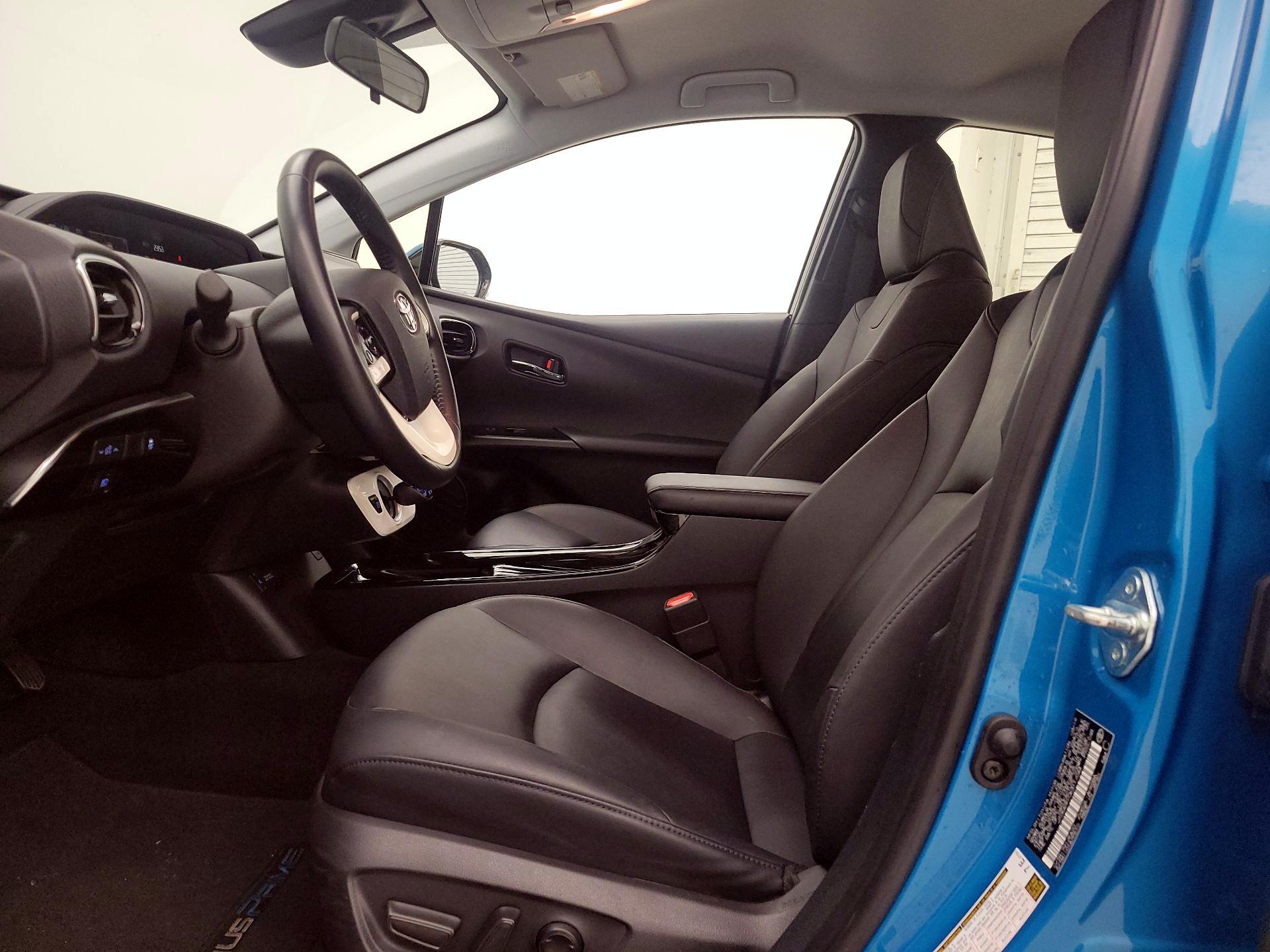 Thumbnail: 2019 Toyota Prius Prime - 11