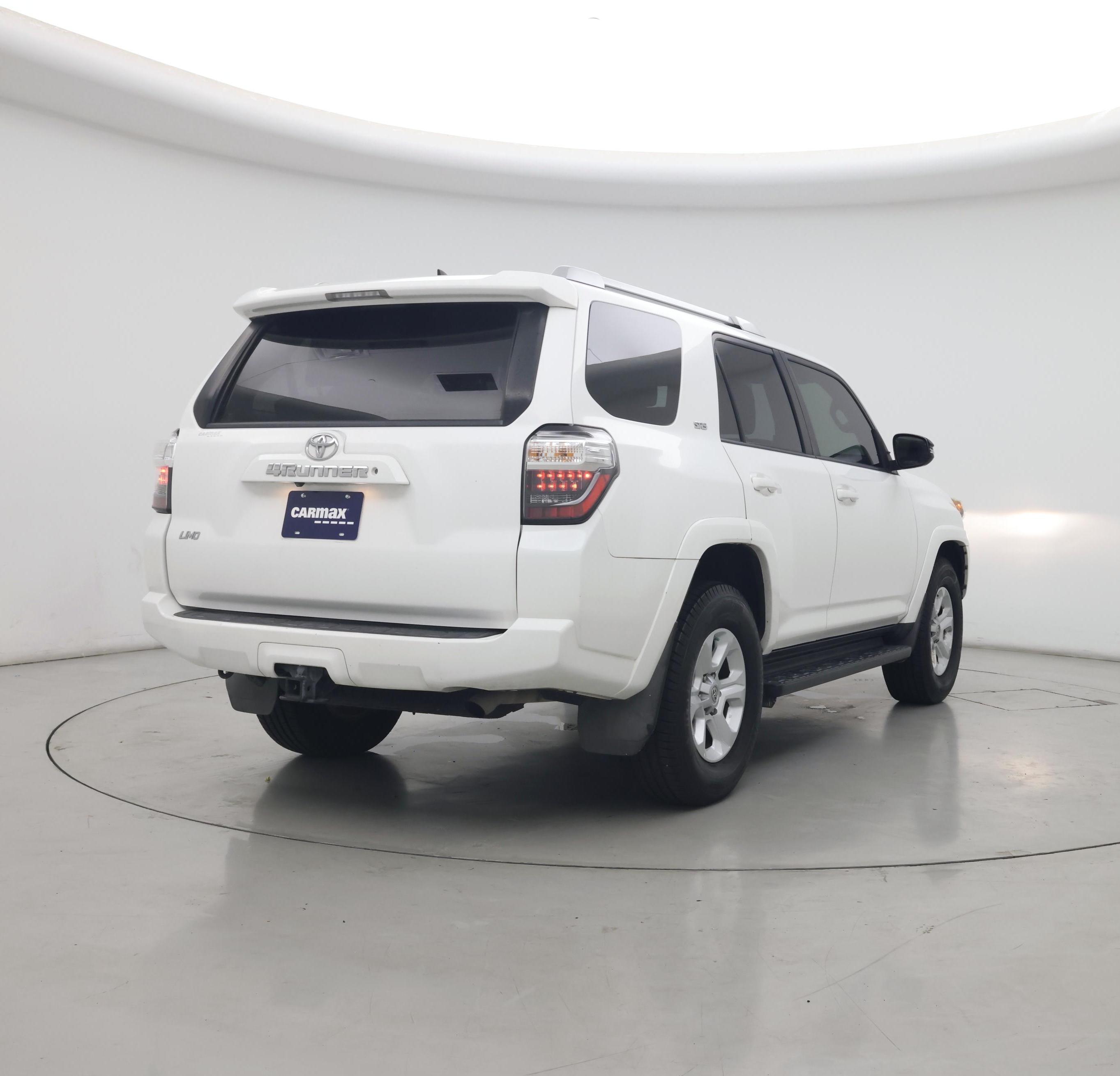 Thumbnail: 2014 Toyota 4Runner - 8