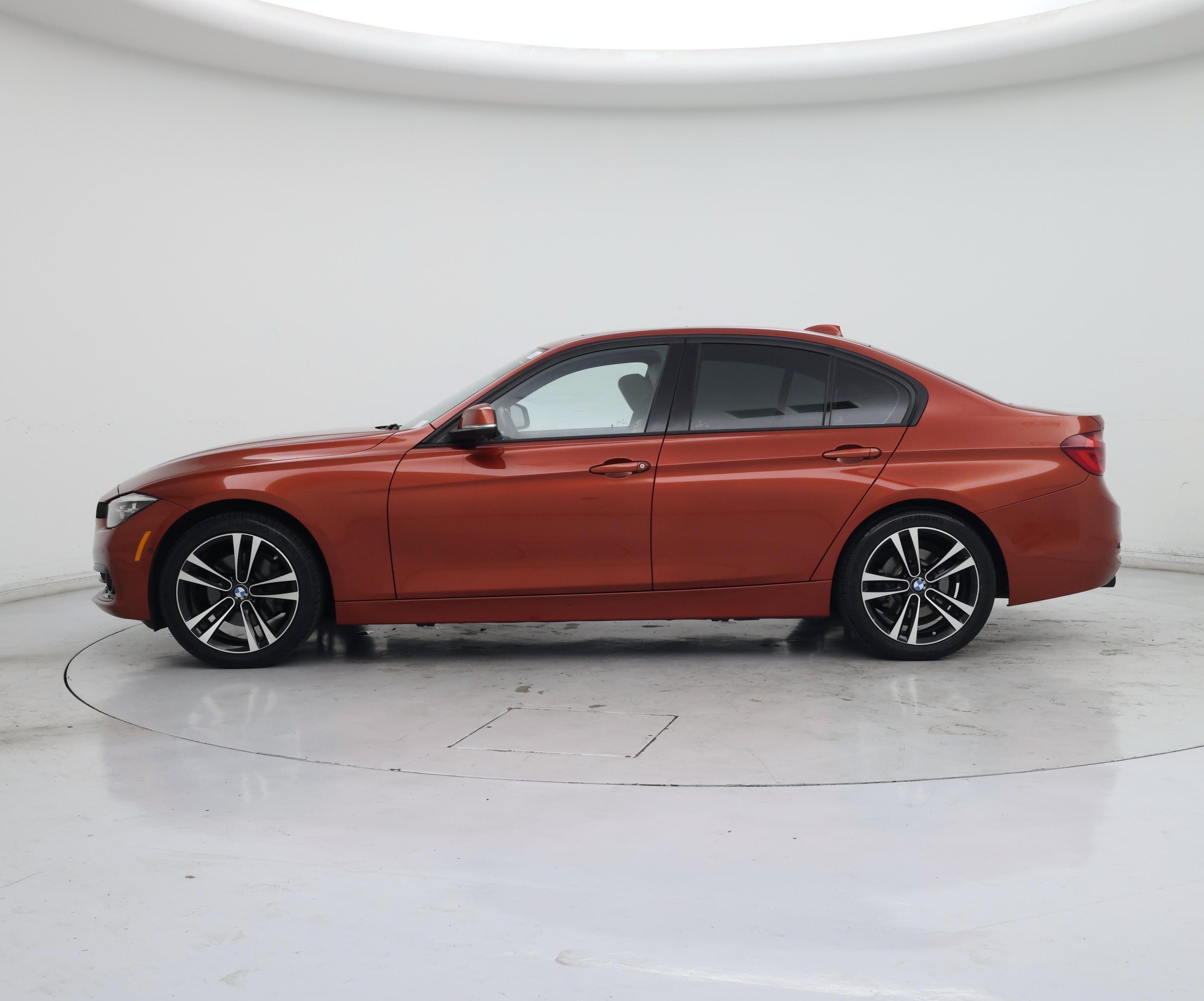 Thumbnail: 2018 BMW 3 Series - 3