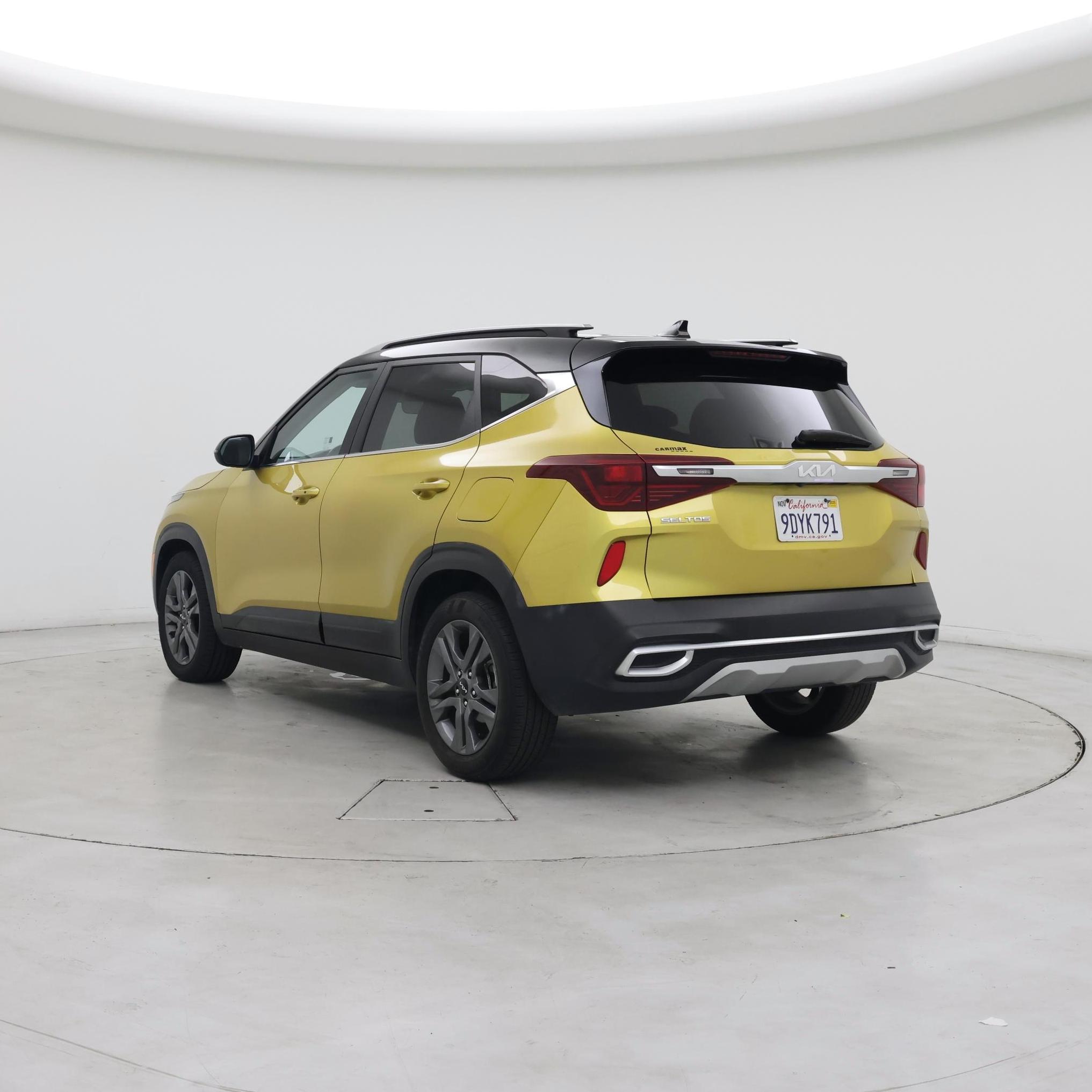 Thumbnail: 2023 Kia Seltos - 2