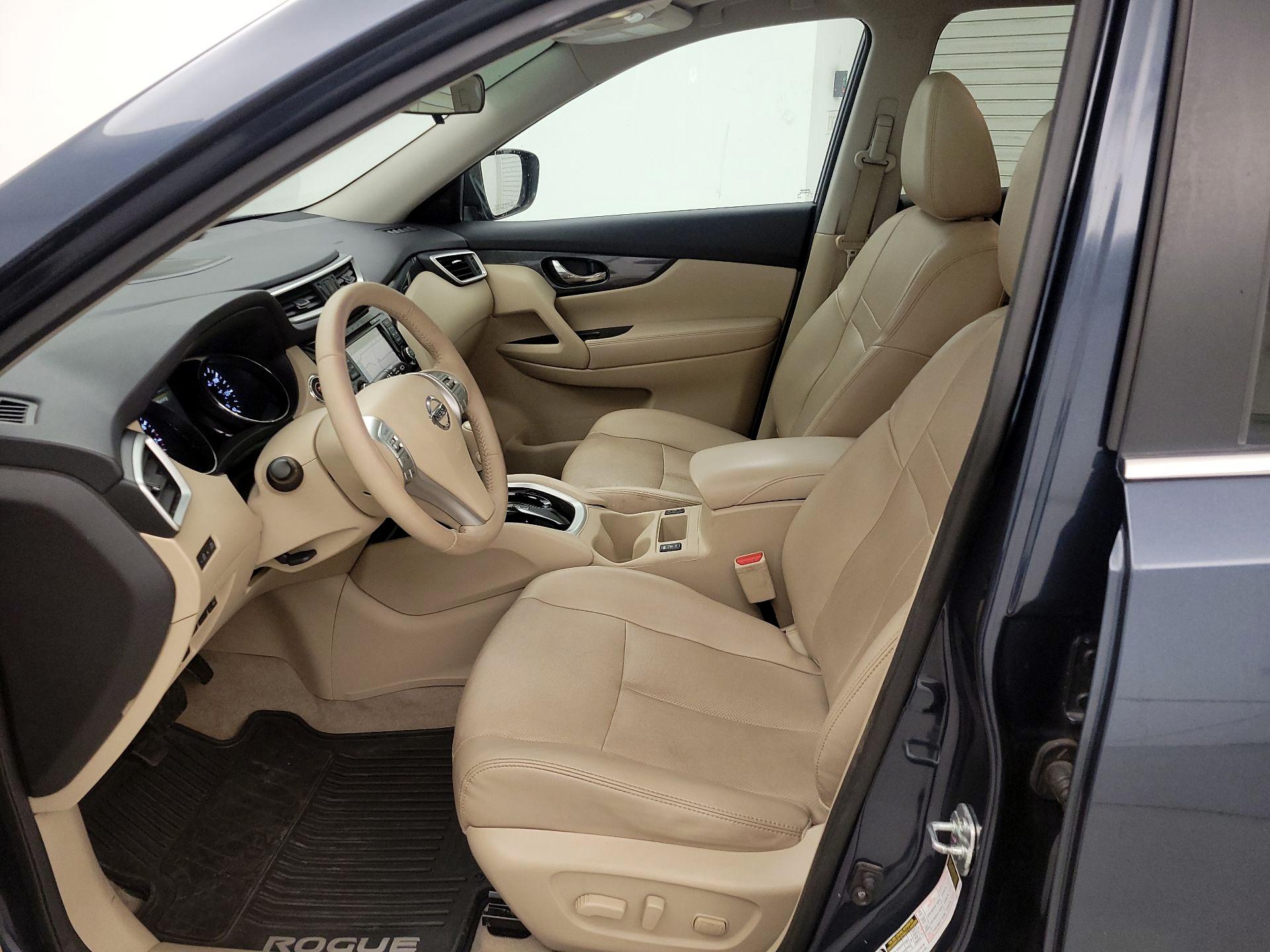 Thumbnail: 2015 Nissan Rogue - 11