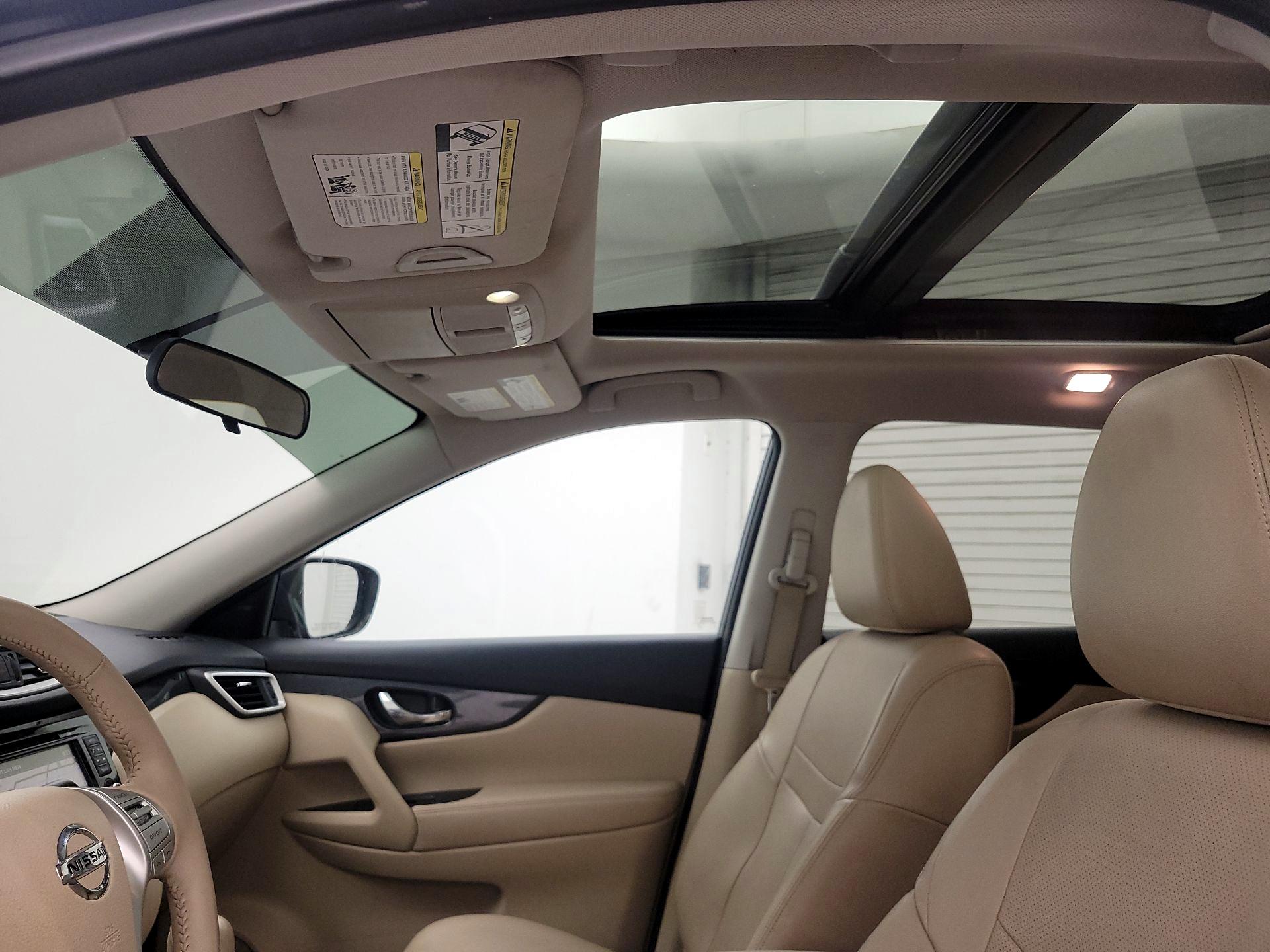 Thumbnail: 2015 Nissan Rogue - 20