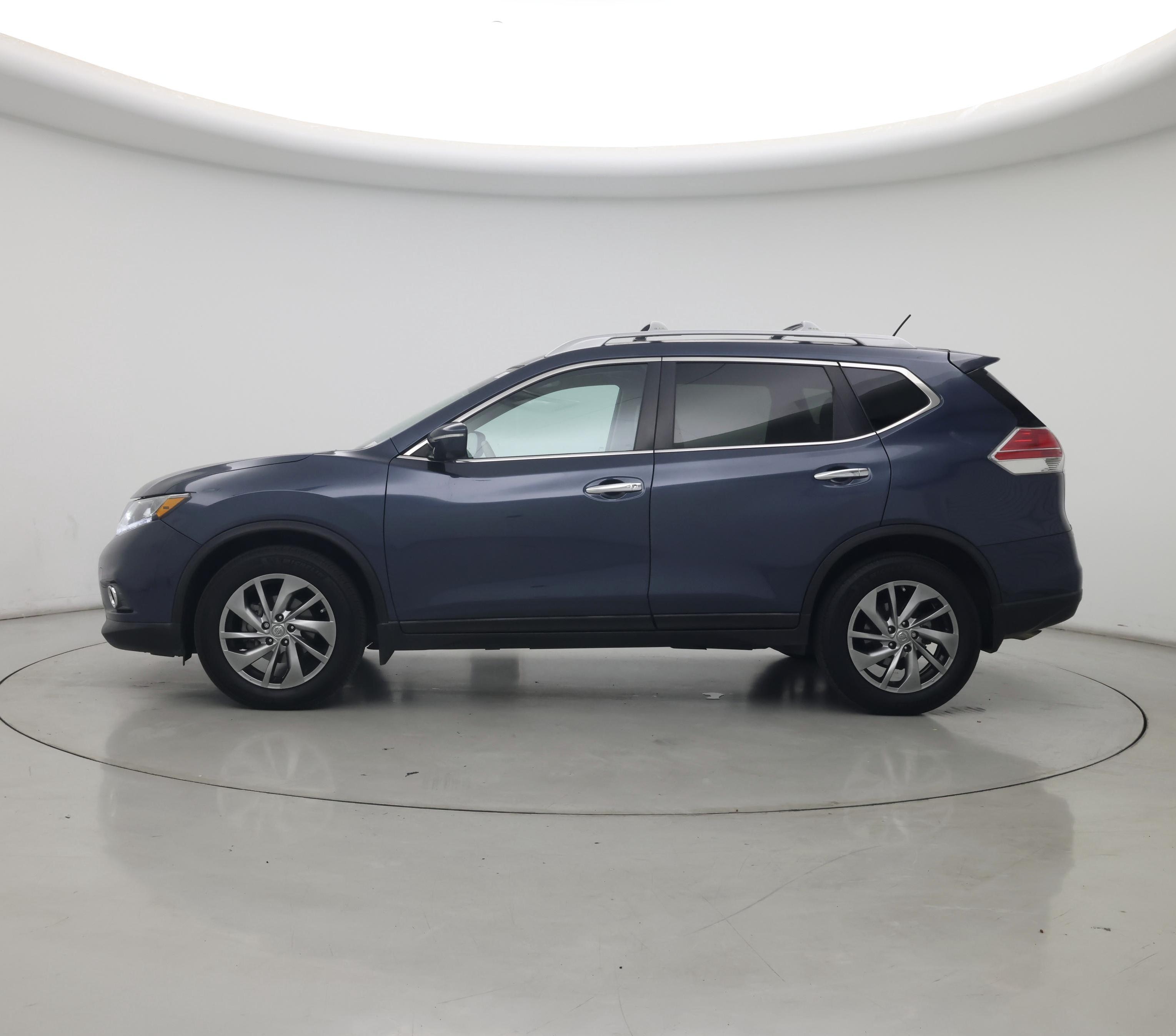 Thumbnail: 2015 Nissan Rogue - 3