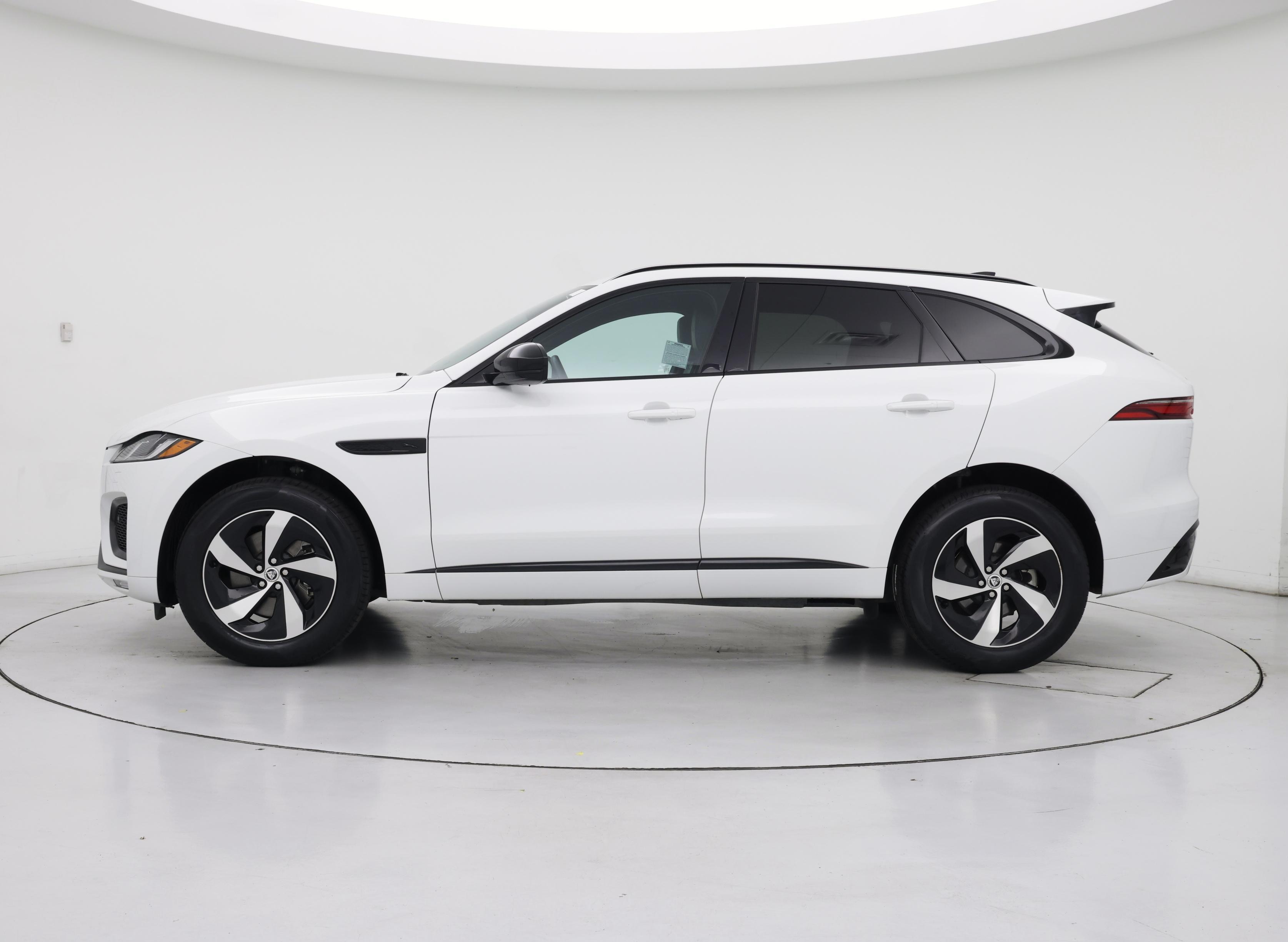 Thumbnail: 2025 Jaguar F-Pace - 3